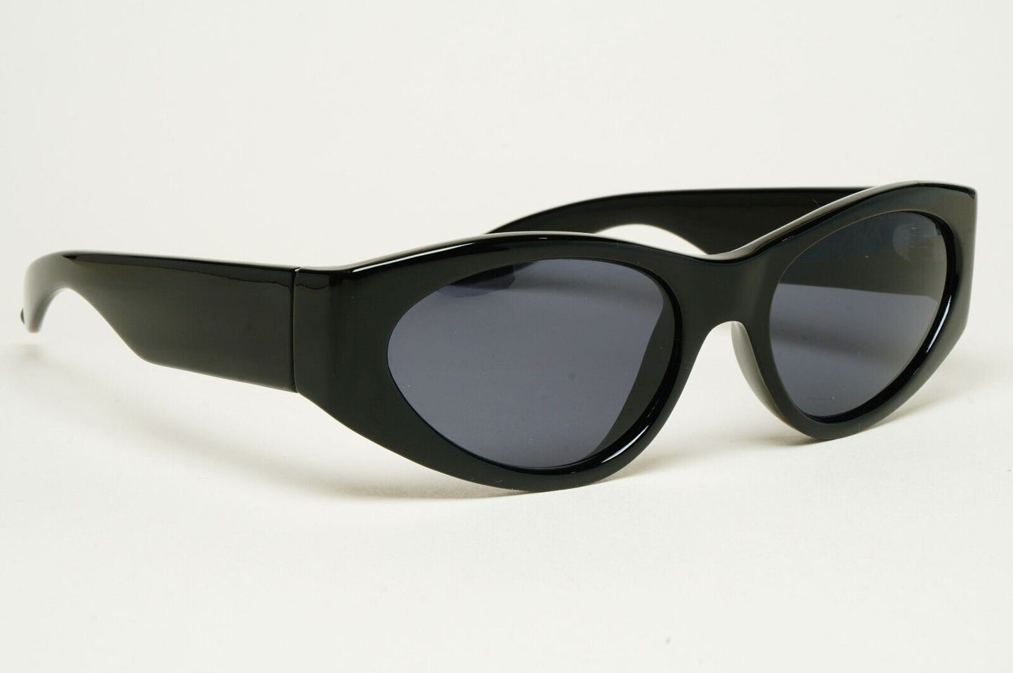 Versus Sunglasses 1996 by Gianni Versace Vintage Black Grey MOD E01 COL 852