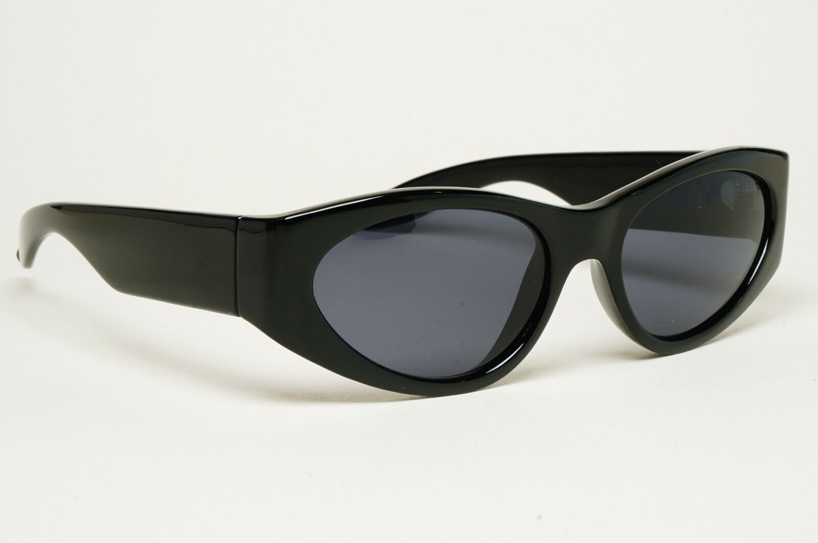 Versus Sunglasses 1996 by Gianni Versace Vintage Black Grey MOD E01 COL 852