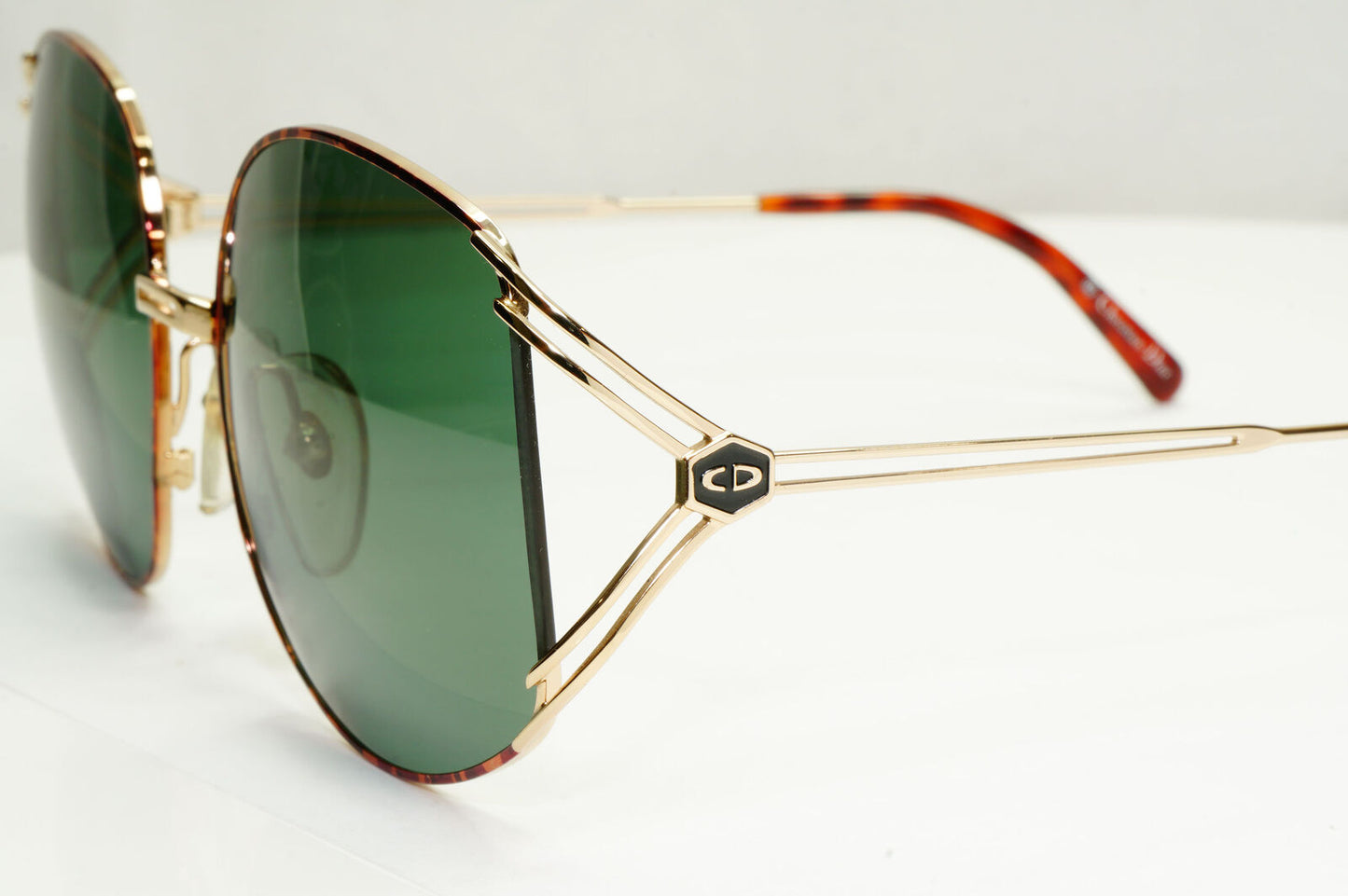 Dior 1990s Vintage Sunglasses Austria Gold Brown Green Square 2590 41 251122