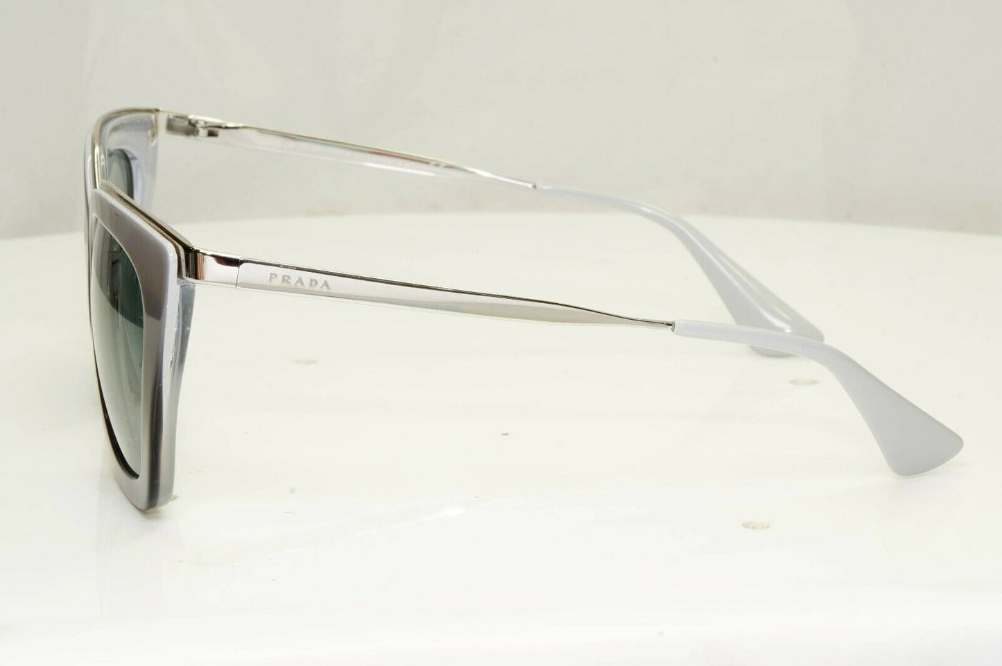 Authentic Prada Womens Sunglasses SS17 Cinema Grey Silver Square SPR 53S UFV-3C2