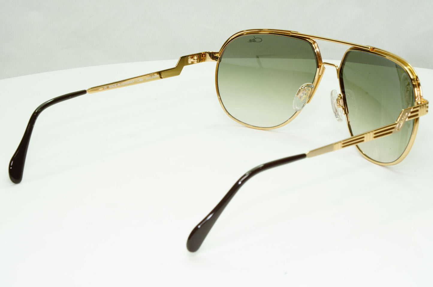 Cazal 24K Gold Plated Sunglasses Grey Gradient Smoke Mens Pilot MOD 9083 COL 002