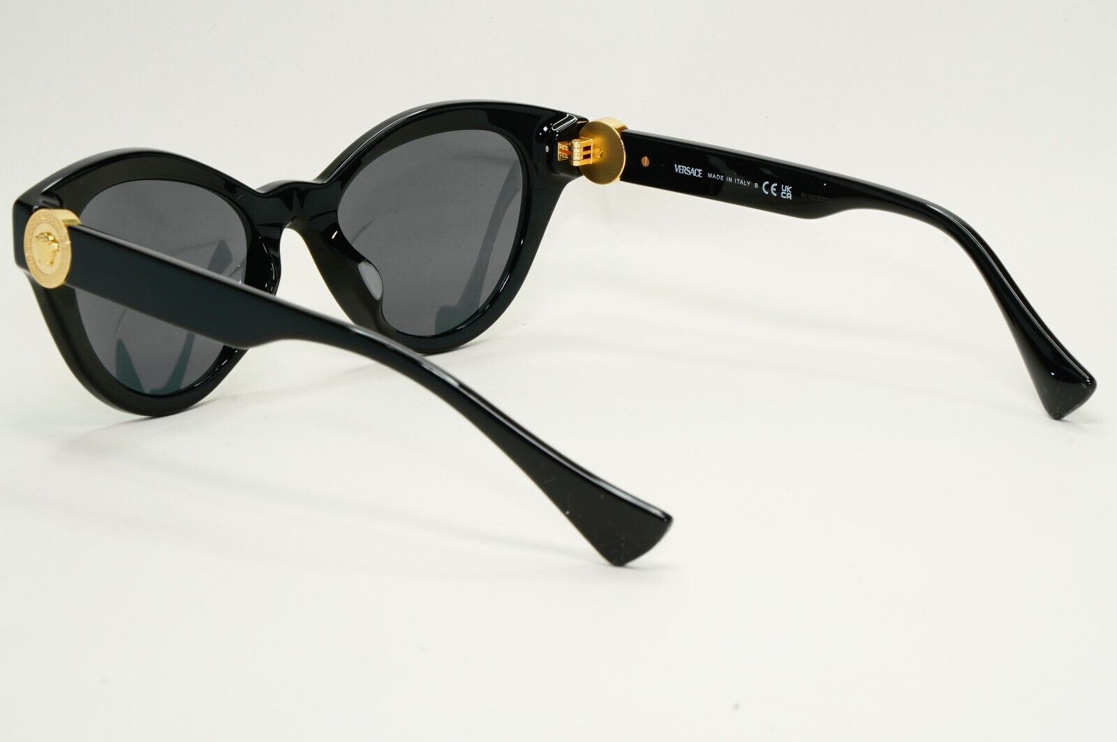 Versace Sunglasses Black Gold Medusa Glossy Cat Eye MOD 4435-F GB1/87 52mm