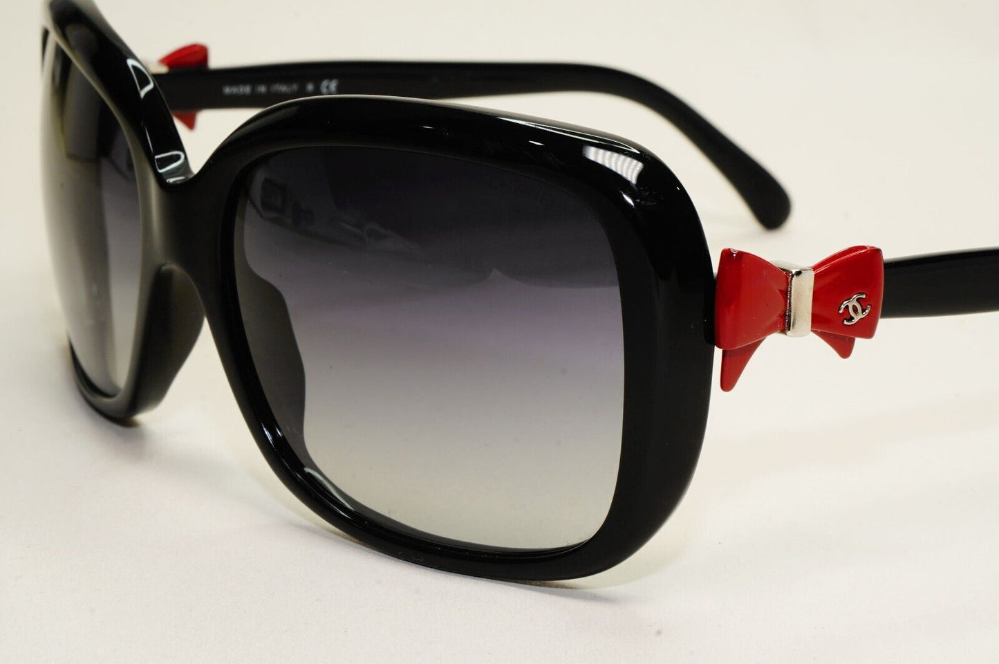 Chanel Sunglasses Bow Black Red Grey Gradient Square 5171 c.1231/8G 270924