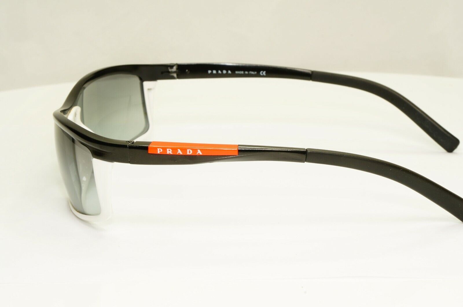 Prada 2004 Rare Sunglasses Vintage Black Smoke Gradient Mens Wrap SPS 51E PS51ES