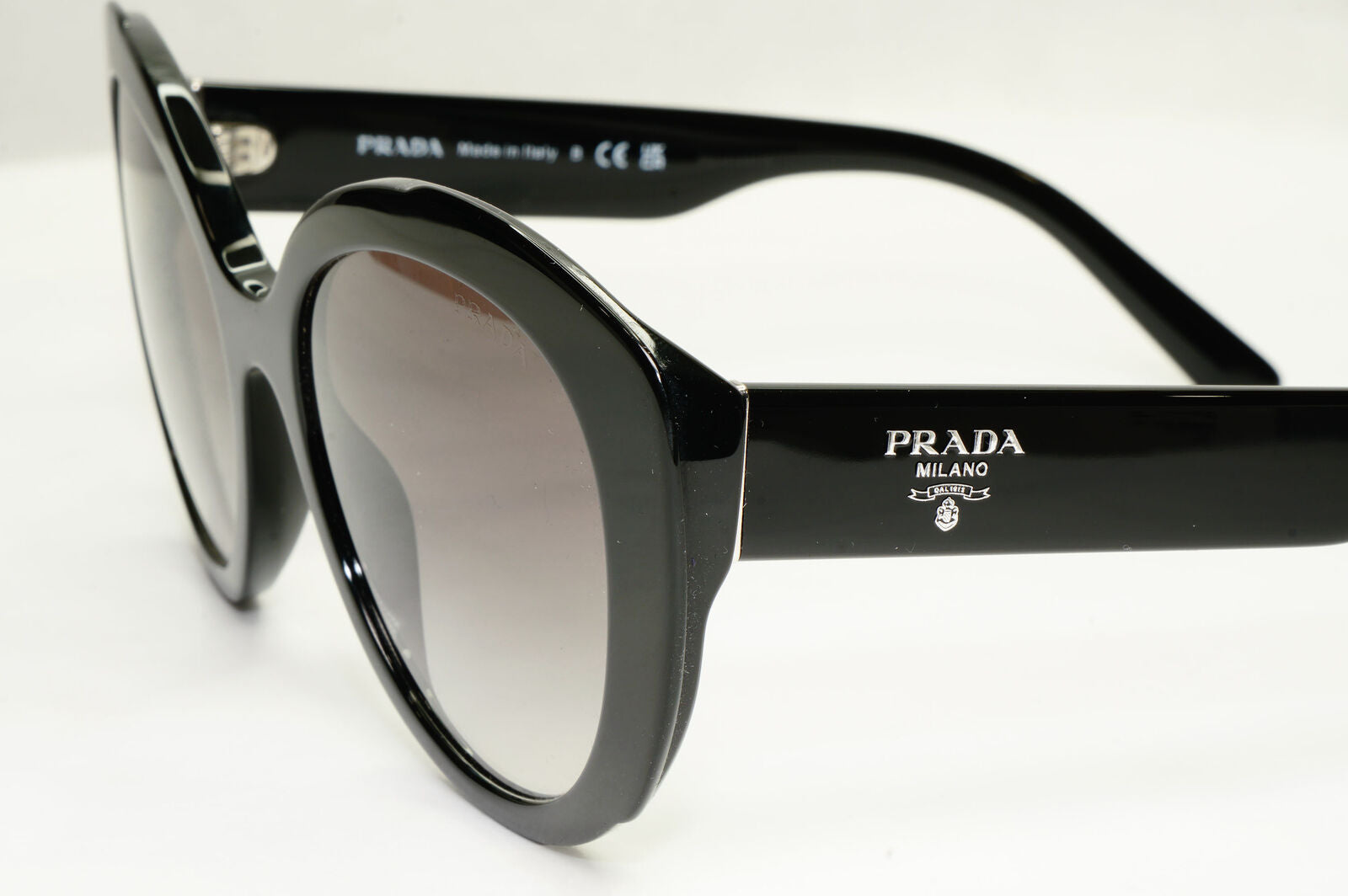 Prada Sunglasses Black Gradient Smoke Grey Milano PR01YS SPR 01Y 1AB-0A7