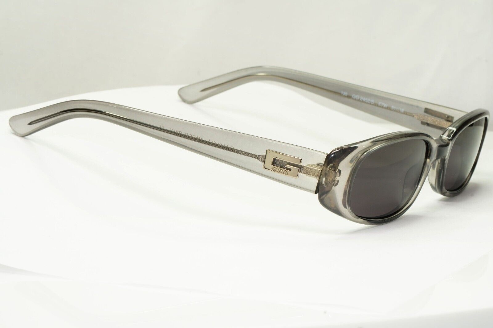 Gucci Sunglasses 1998 Vintage  Transparent Grey Rectangle GG 2452/S E7W 261024