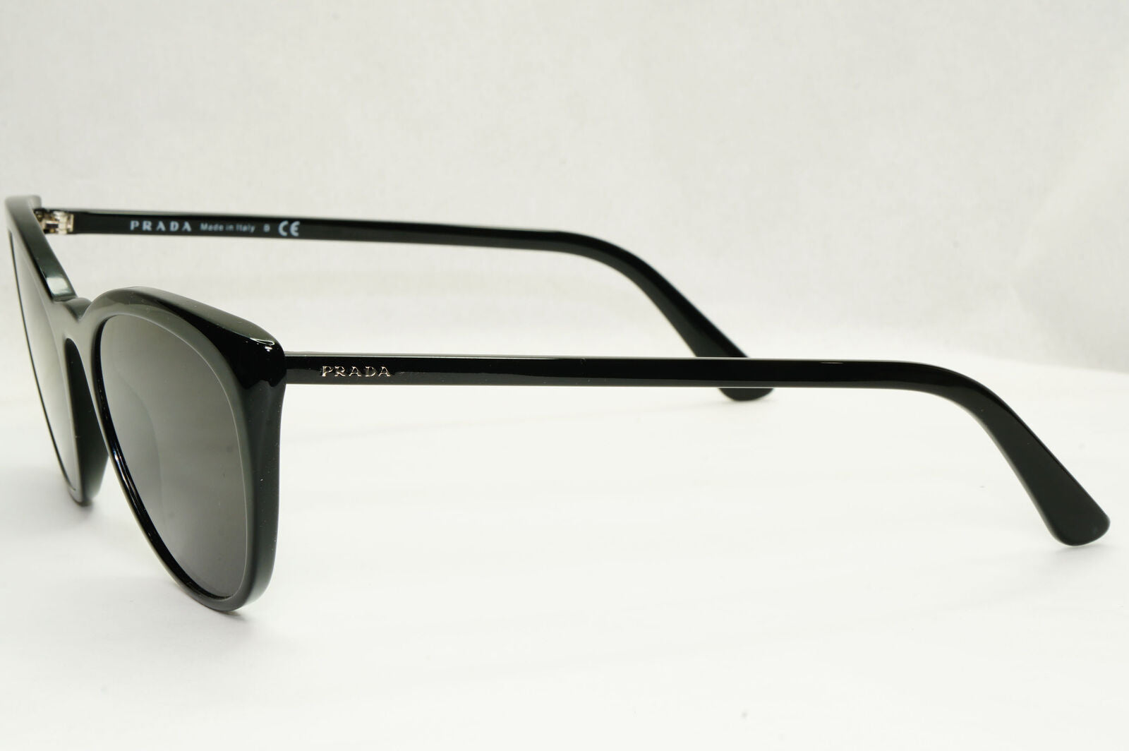 Prada Sunglasses Black Cat Eye Glossy Womens Fashion PR07VV VPR 07V 1AB-1O1 53mm