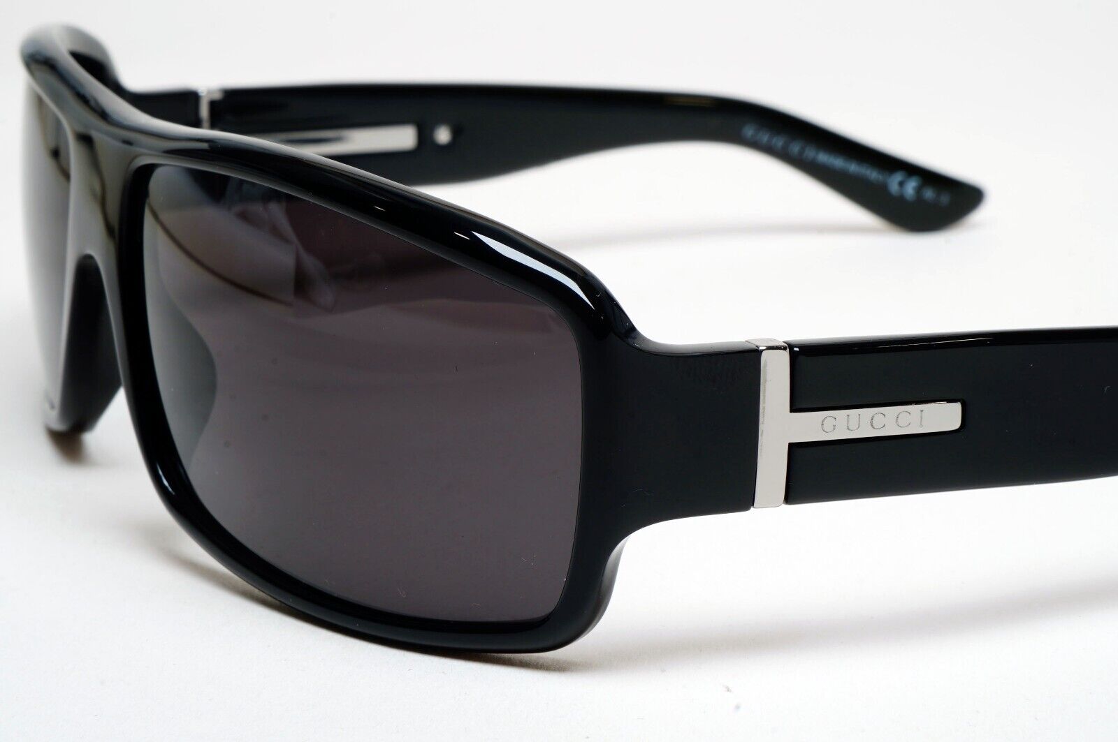 Gucci Sunglasses 1999 Vintage Black Rectangle Wrap GG 1619/S 807Y2 290125