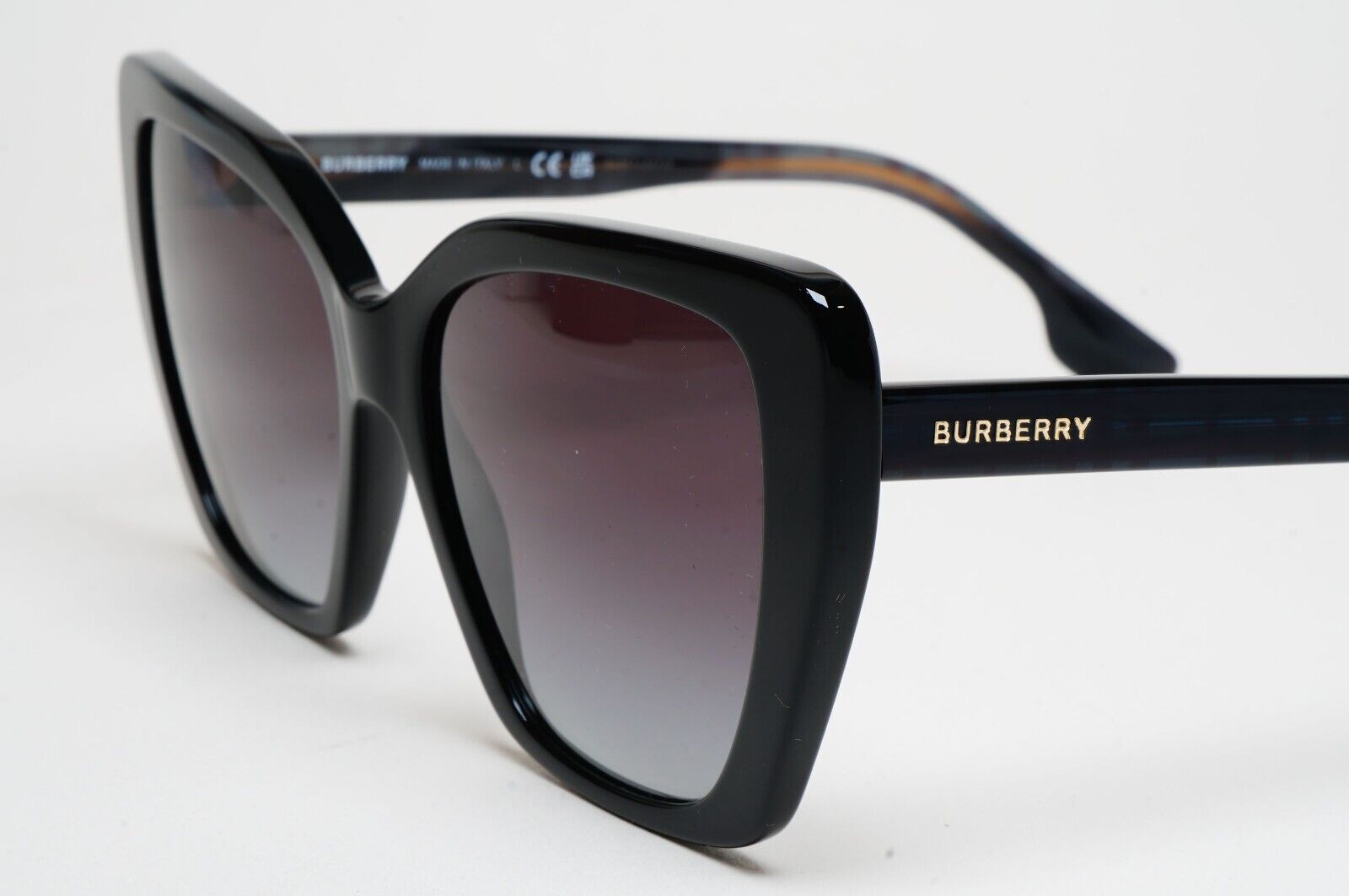 Burberry Sunglasses Tamsin Black Cat Eye Square Gradient BE 4366 3980/8G 55mm