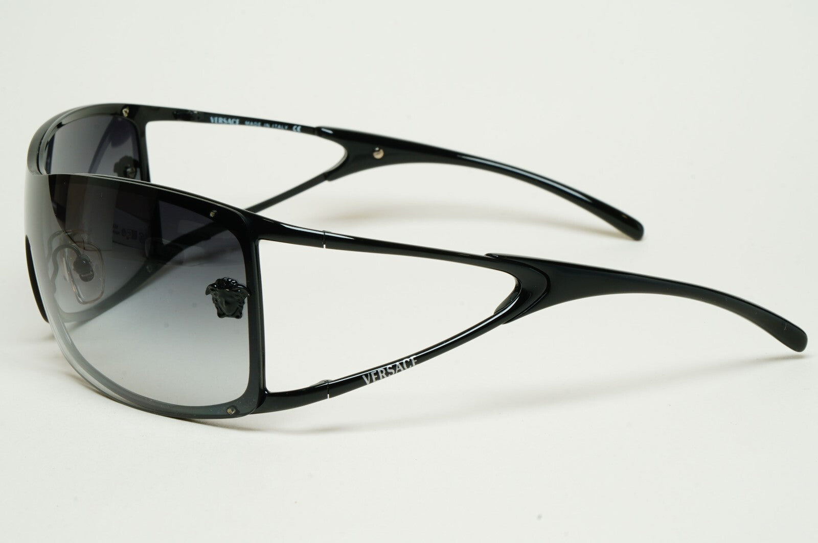 Versace Sunglasses 2006 Vintage Black Medusa Shield MOD 2048 1009/8G 200225