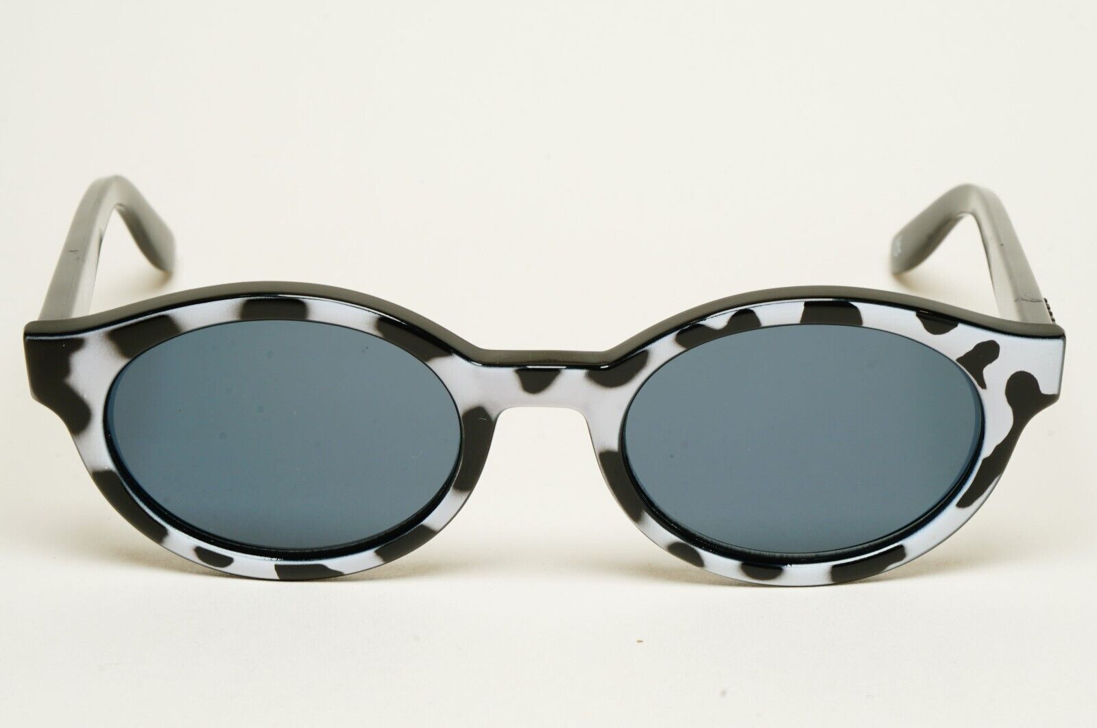Versus Sunglasses 1996 by Gianni Versace Vintage Black White MOD E10 COL 852