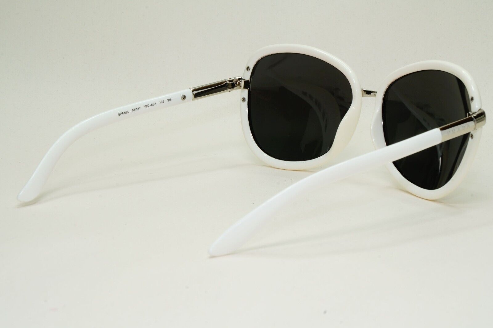 Prada Sunglasses 2008 Vintage White Black Silver PR62LS SPR 62L 1BC-6S1 141024