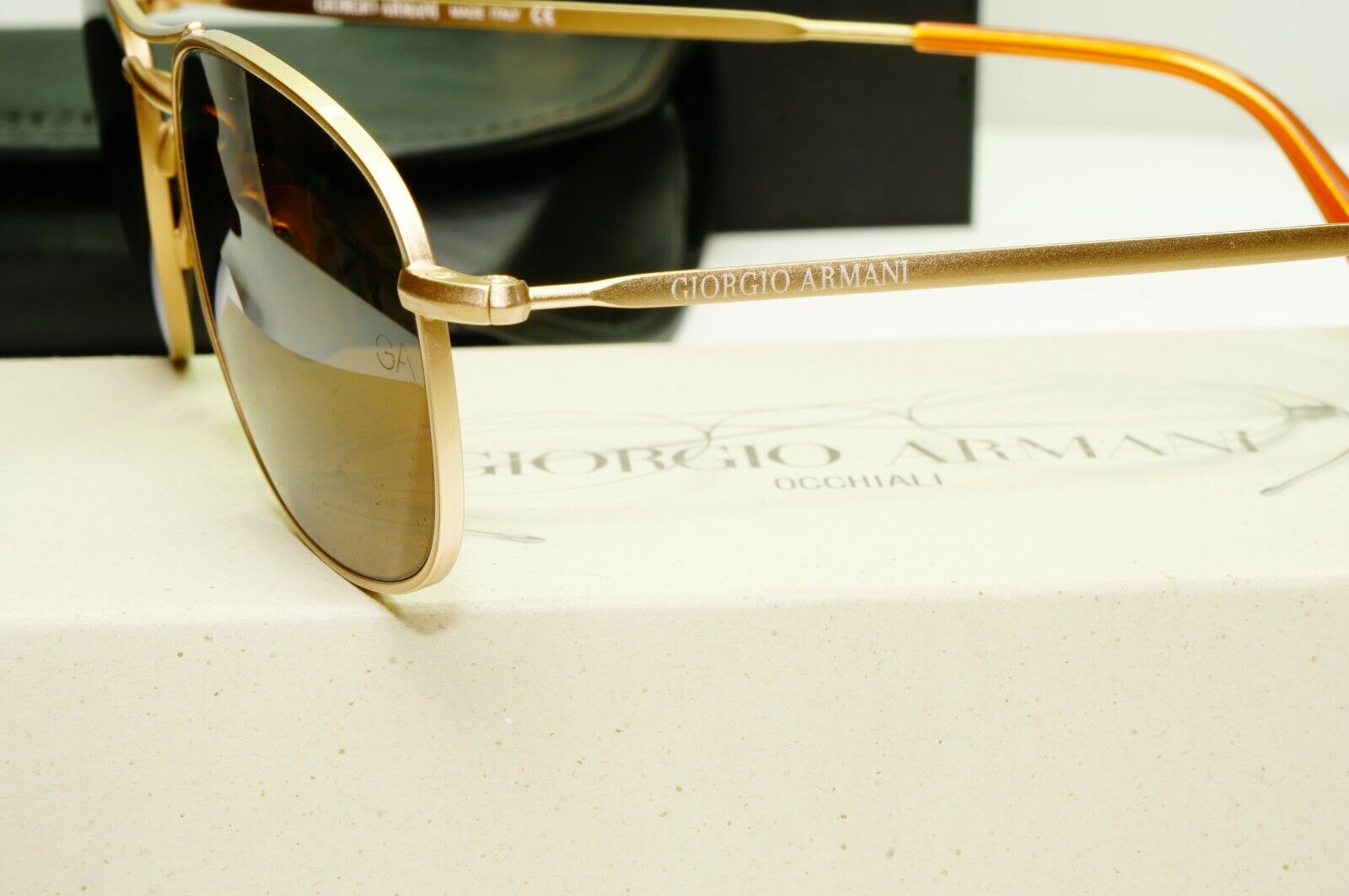 Authentic Giorgio Armani 1997 Vintage Sunglasses Gold Metal Men Women 635 703