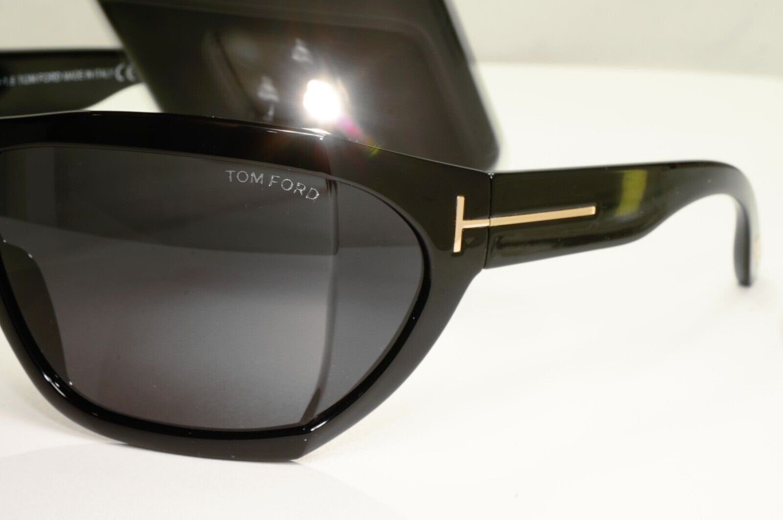 Authentic TOM FORD Mens Sunglasses Unisex Glossy Black Sedgewick TF402 01A 30676