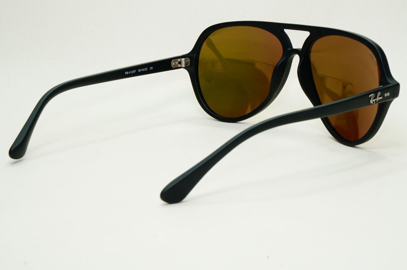 Ray-Ban Sunglasses 2010 Vintage CATS 5000 Rare Black Pink Gold RB 4125-F 901S/Z2