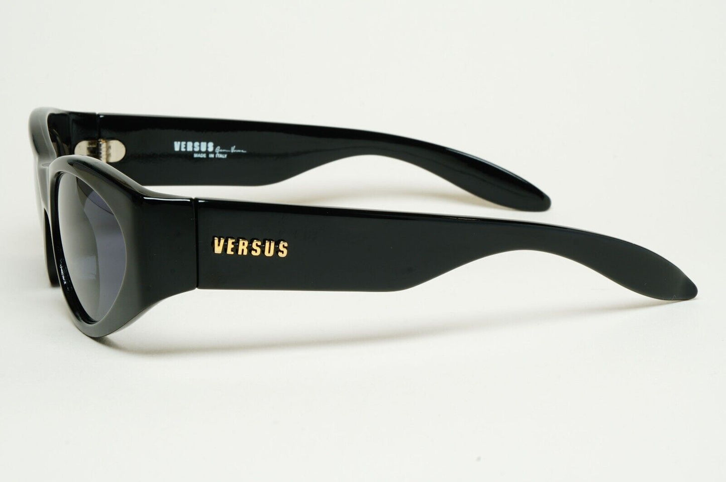 Versus Sunglasses 1996 by Gianni Versace Vintage Black Grey MOD E01 COL 852