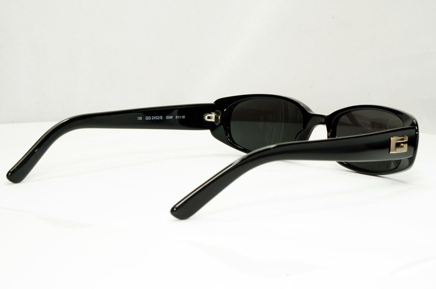 Gucci Sunglasses 1997 Vintage Black Retro Rectangle Small GG 2452/S E5W 210125