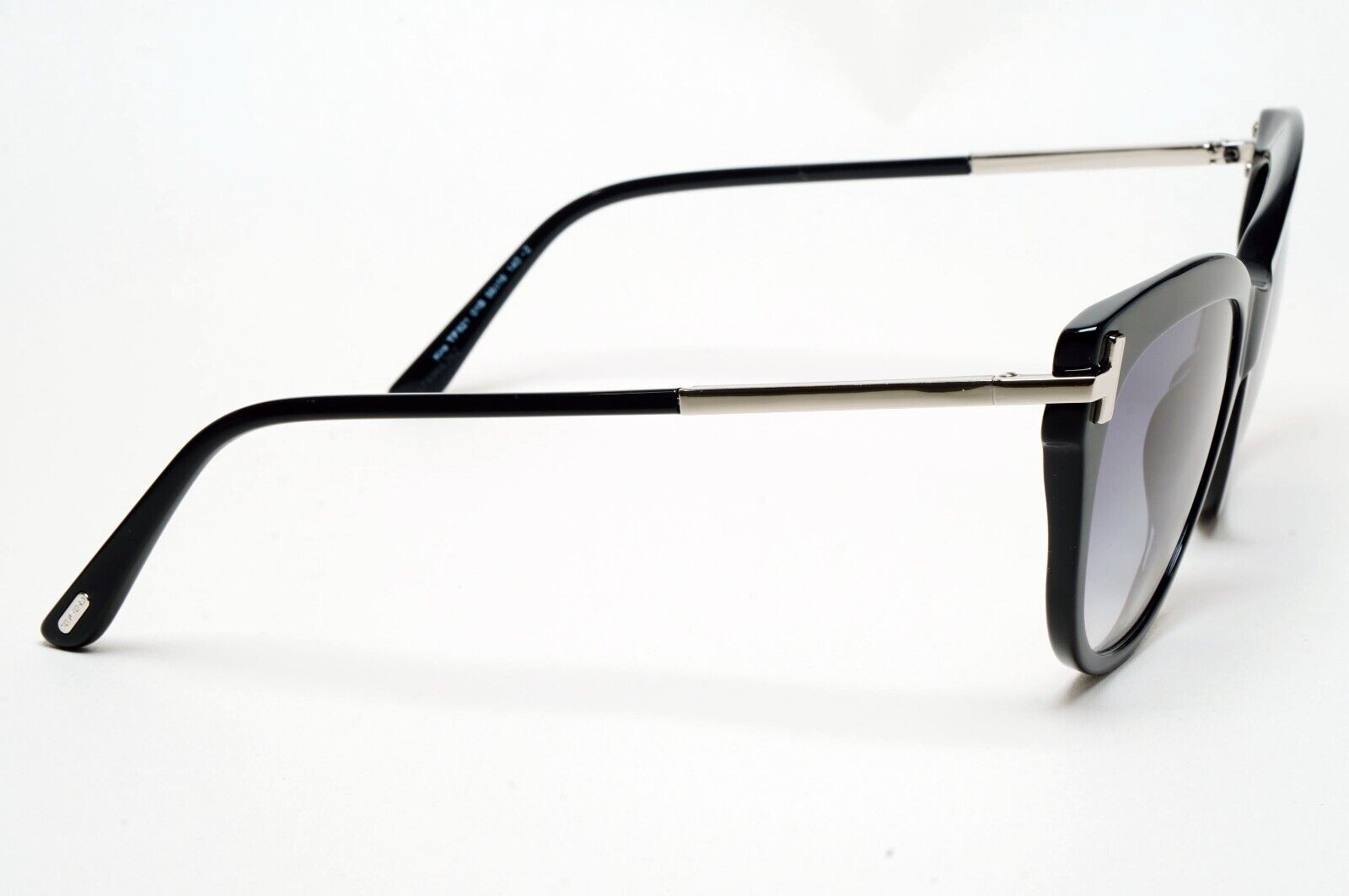 Tom Ford Sunglasses Kira Black Silver Grey Gradient Cat Eye FT0821 TF 821 01B