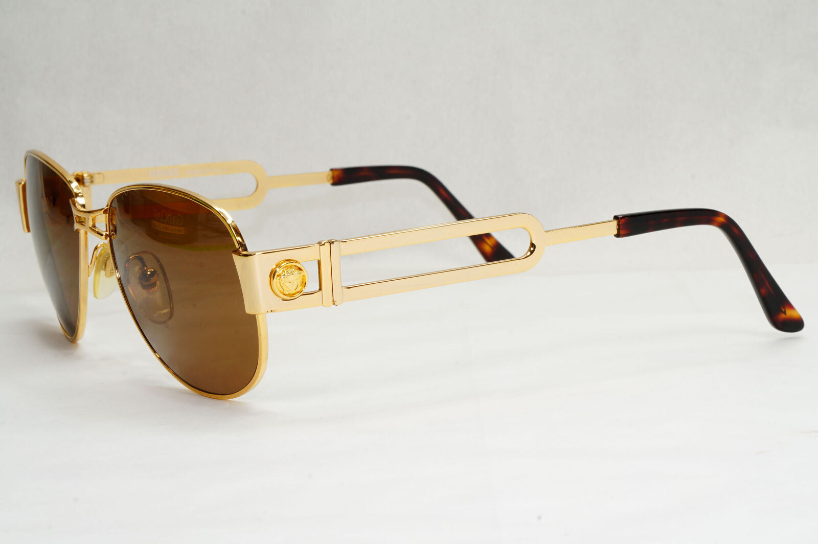Gianni Versace Sunglasses 1996 Vintage Gold Medusa Pilot MOD S56 COL 030 060324