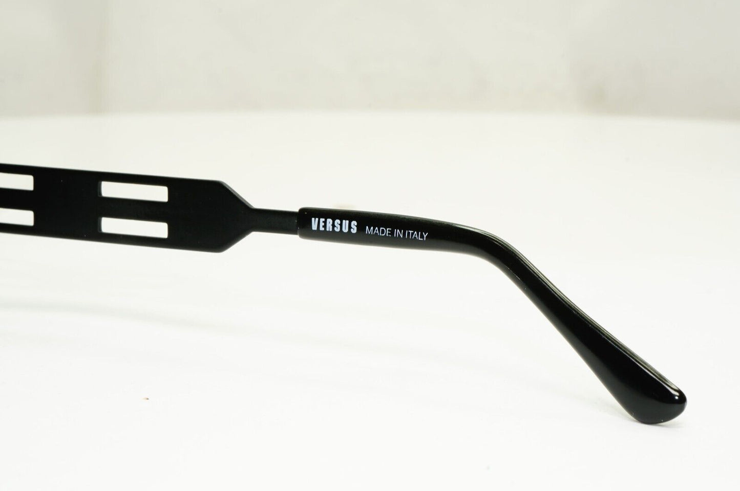 Versus 1996 by Gianni Versace Vintage Matte Black Sunglasses MOD R06 COL 09M