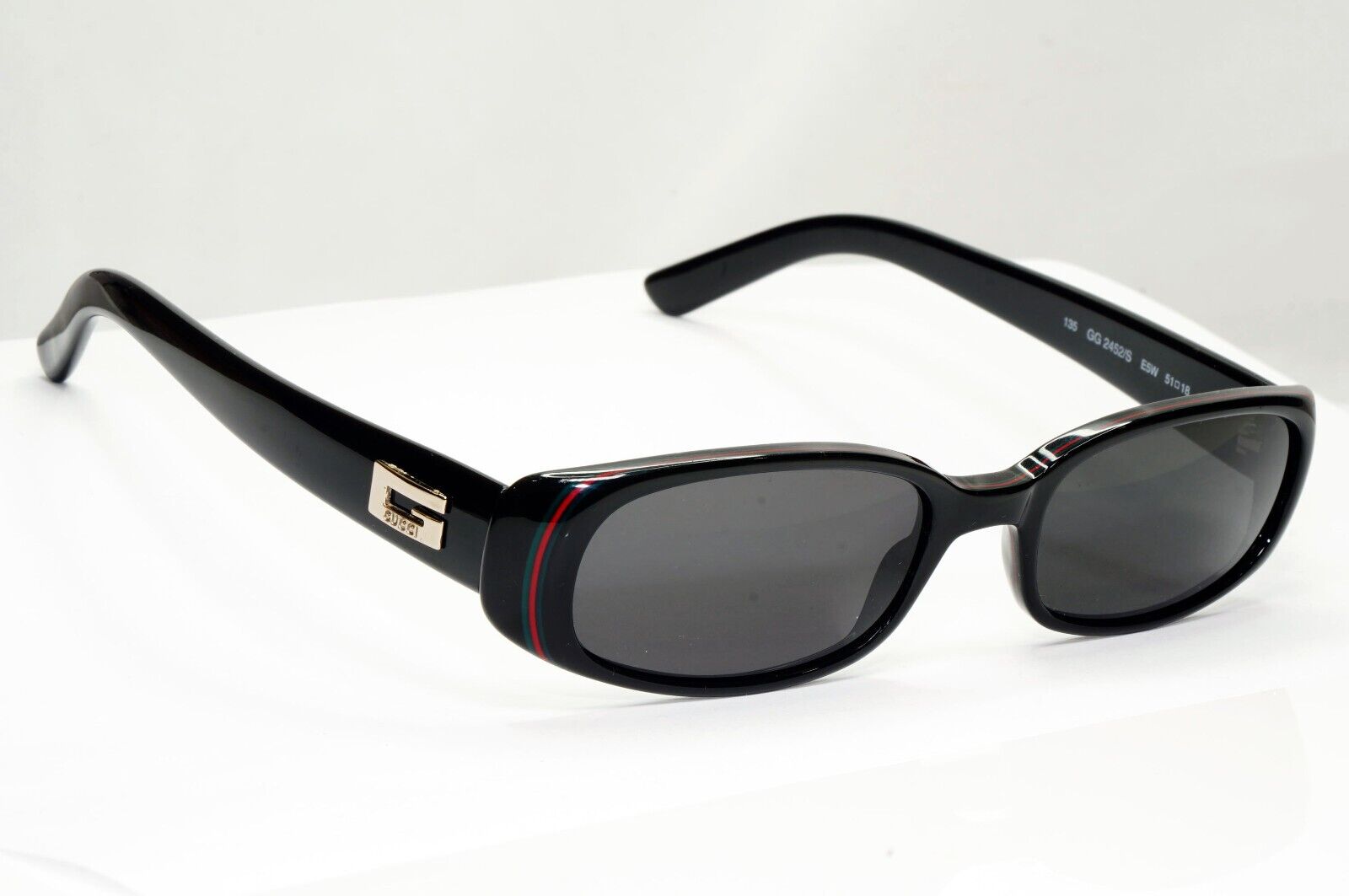 Gucci Sunglasses 1997 Vintage Black Retro Rectangle Small GG 2452/S E5W 210125
