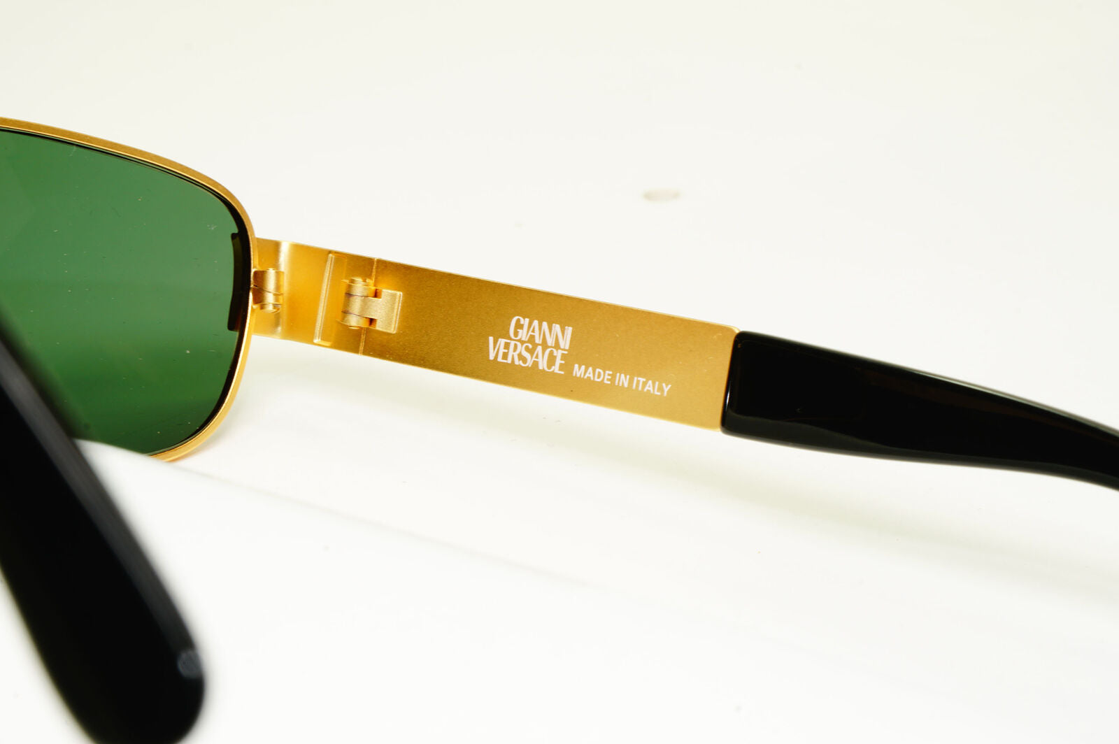 Gianni Versace 1996 Vintage Unisex Gold Rectangle Sunglasses MOD S31 COL 14M