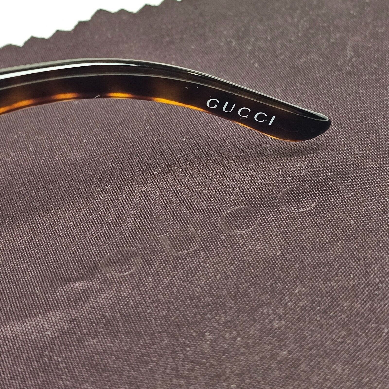 Gucci Sunglasses 2004 Vintage Brown Tortoise Wrap Retro GG 1583/S V086J 050225
