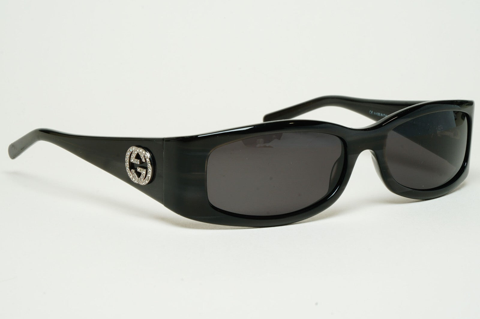 Gucci Sunglasses 1999 Vintage Dark Grey Rectangle Small GG 2526/S AD7 070325