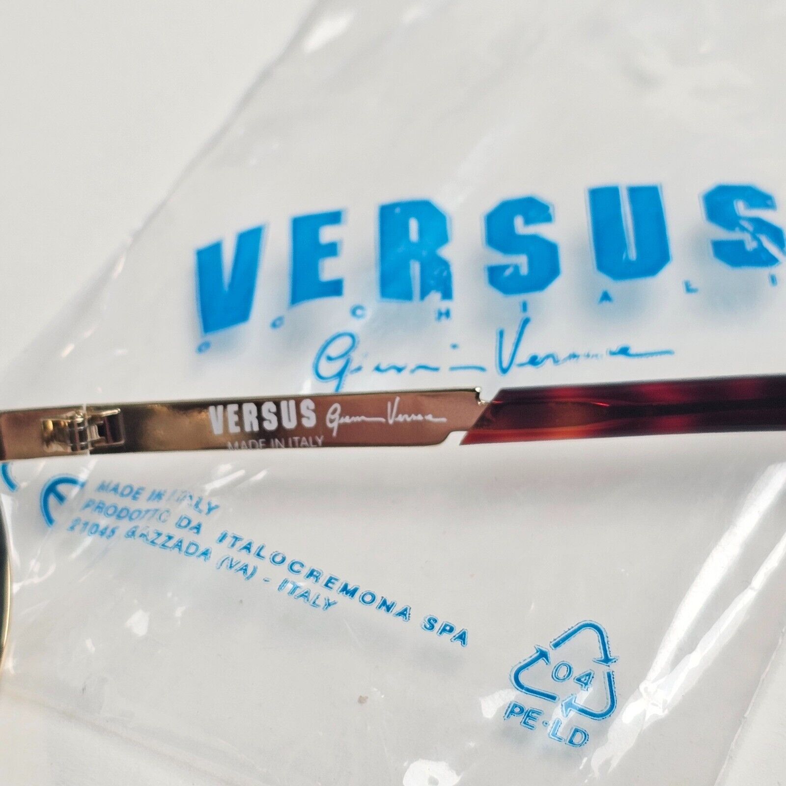 Versus Sunglasses 1996 by Gianni Versace Vintage Gold Oval MOD F07 COL 36M