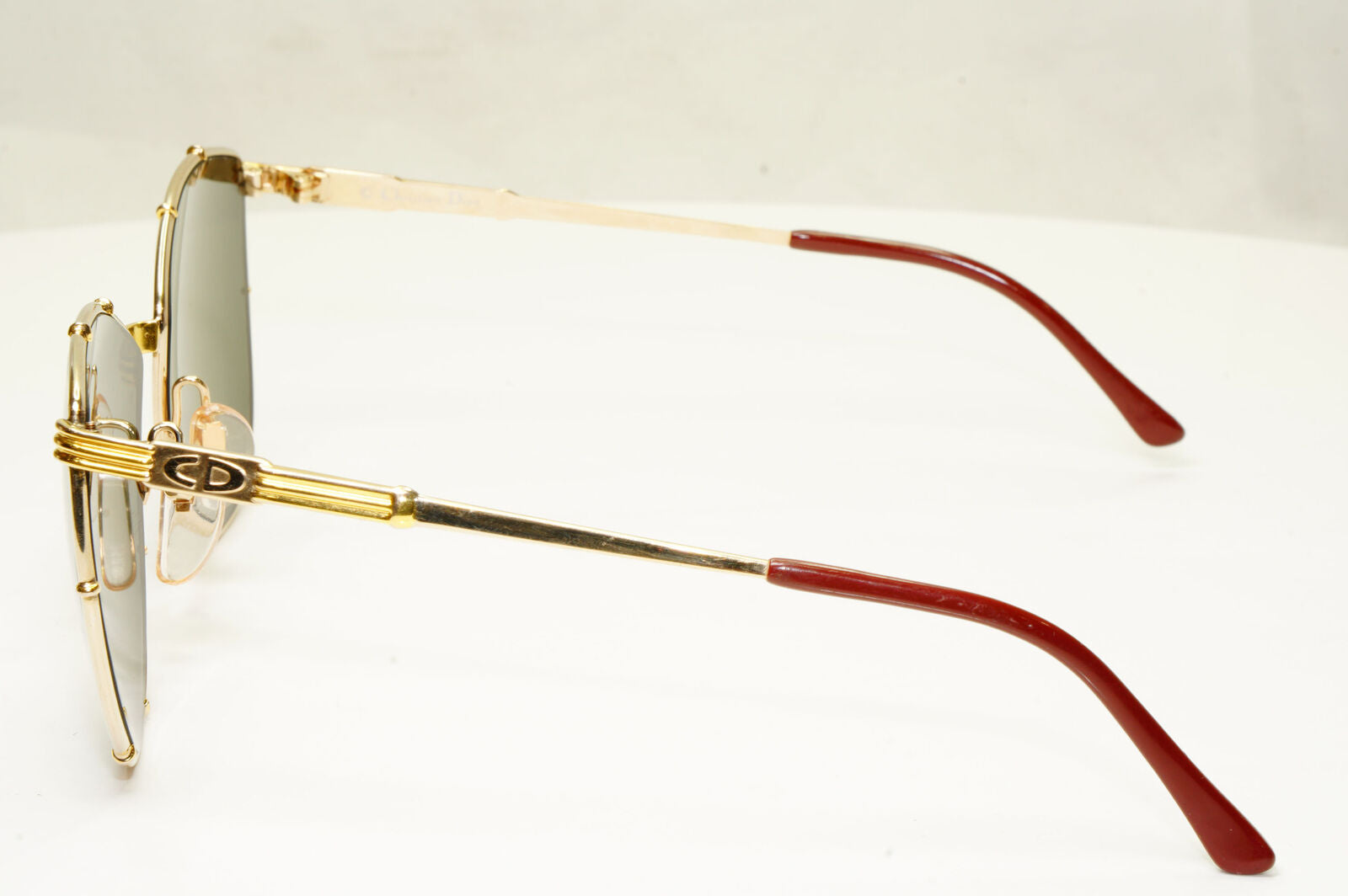 Dior Vintage Womens  Sunglasses Designer Austria 1990s Gold 2472 40 36221