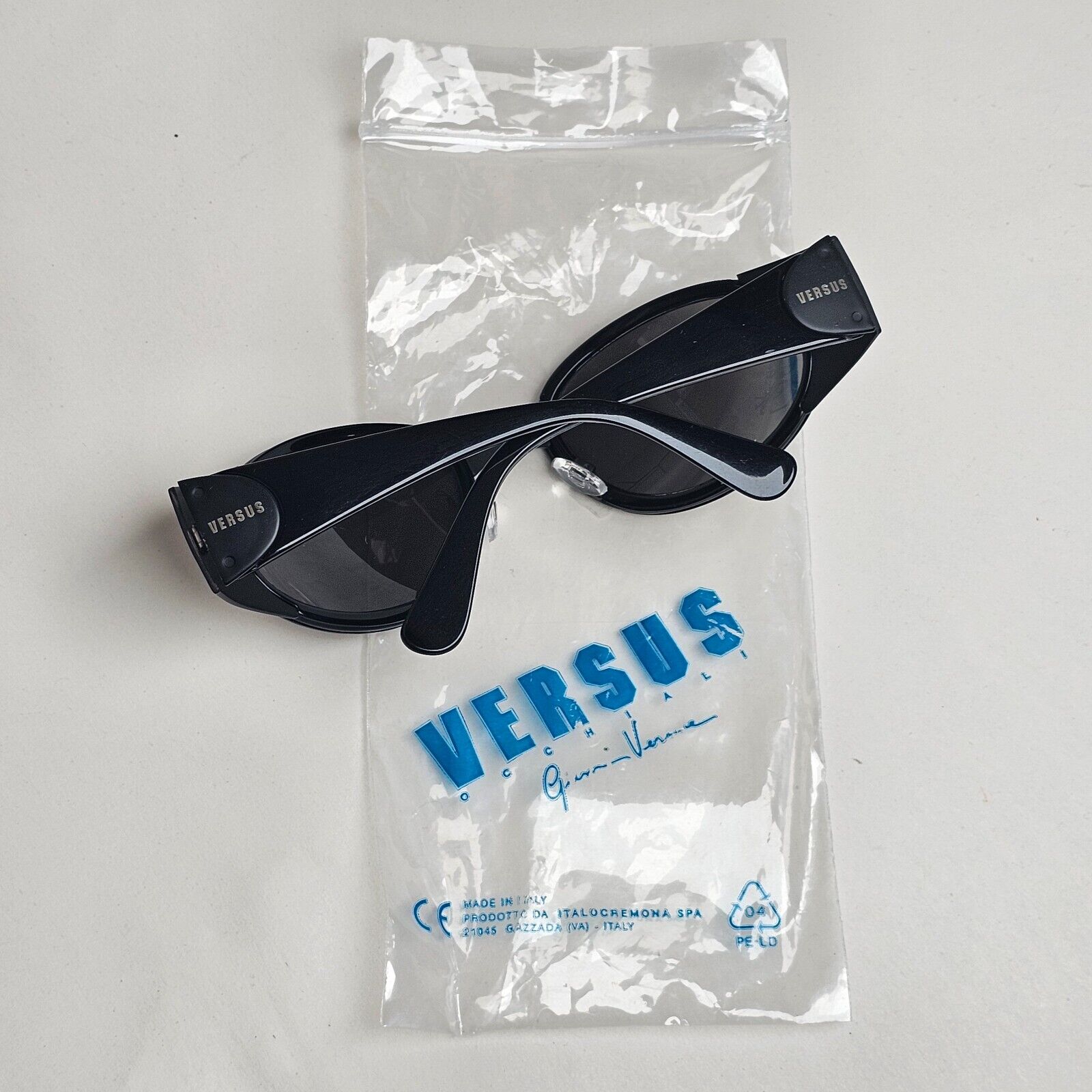 Versus Sunglasses 1996 by Gianni Versace Vintage Black Grey MOD R50 COL 028