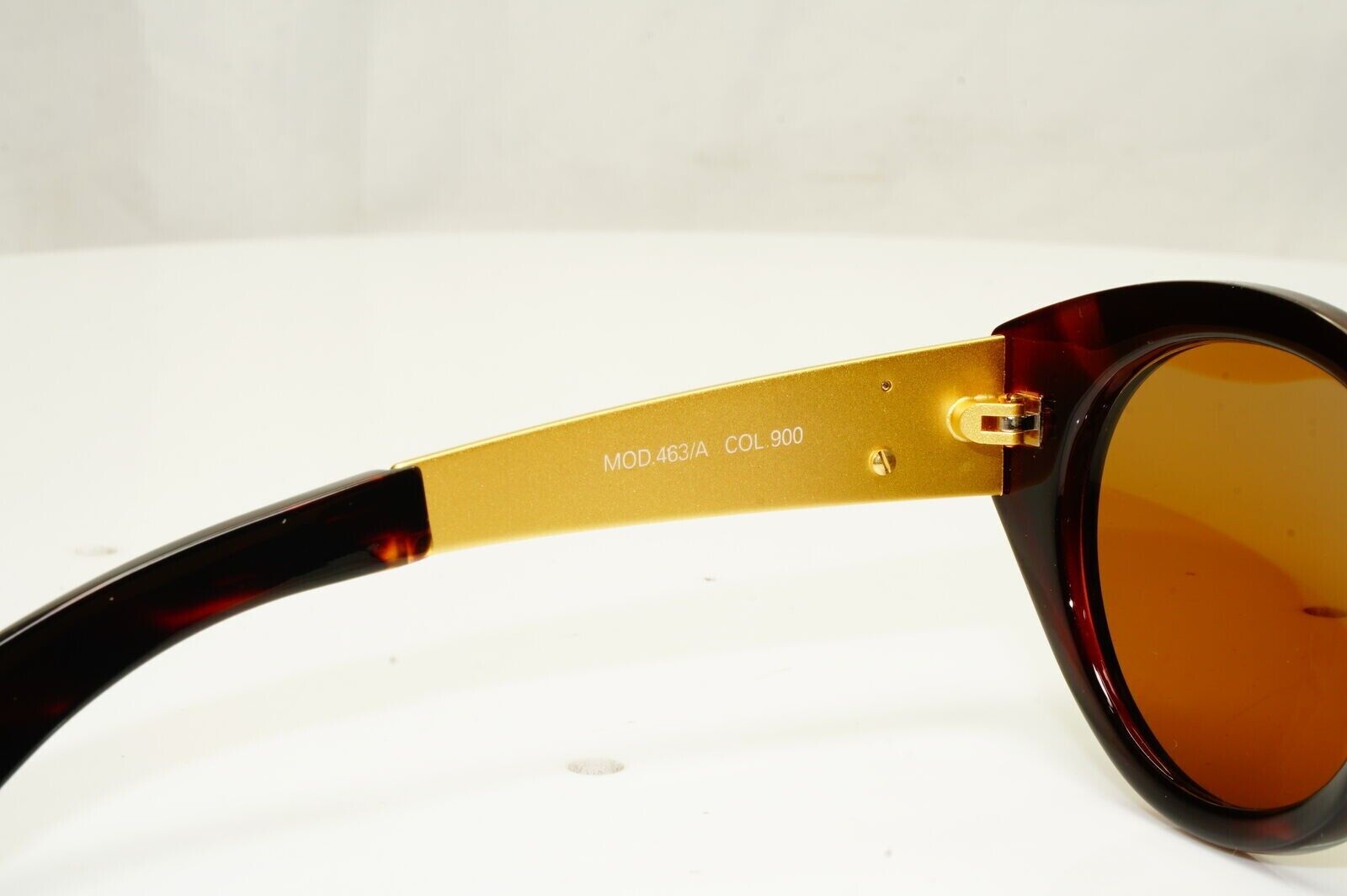 Gianni Versace 1996 Womens Vintage Gold Brown Sunglasses MOD 463/A COL 900