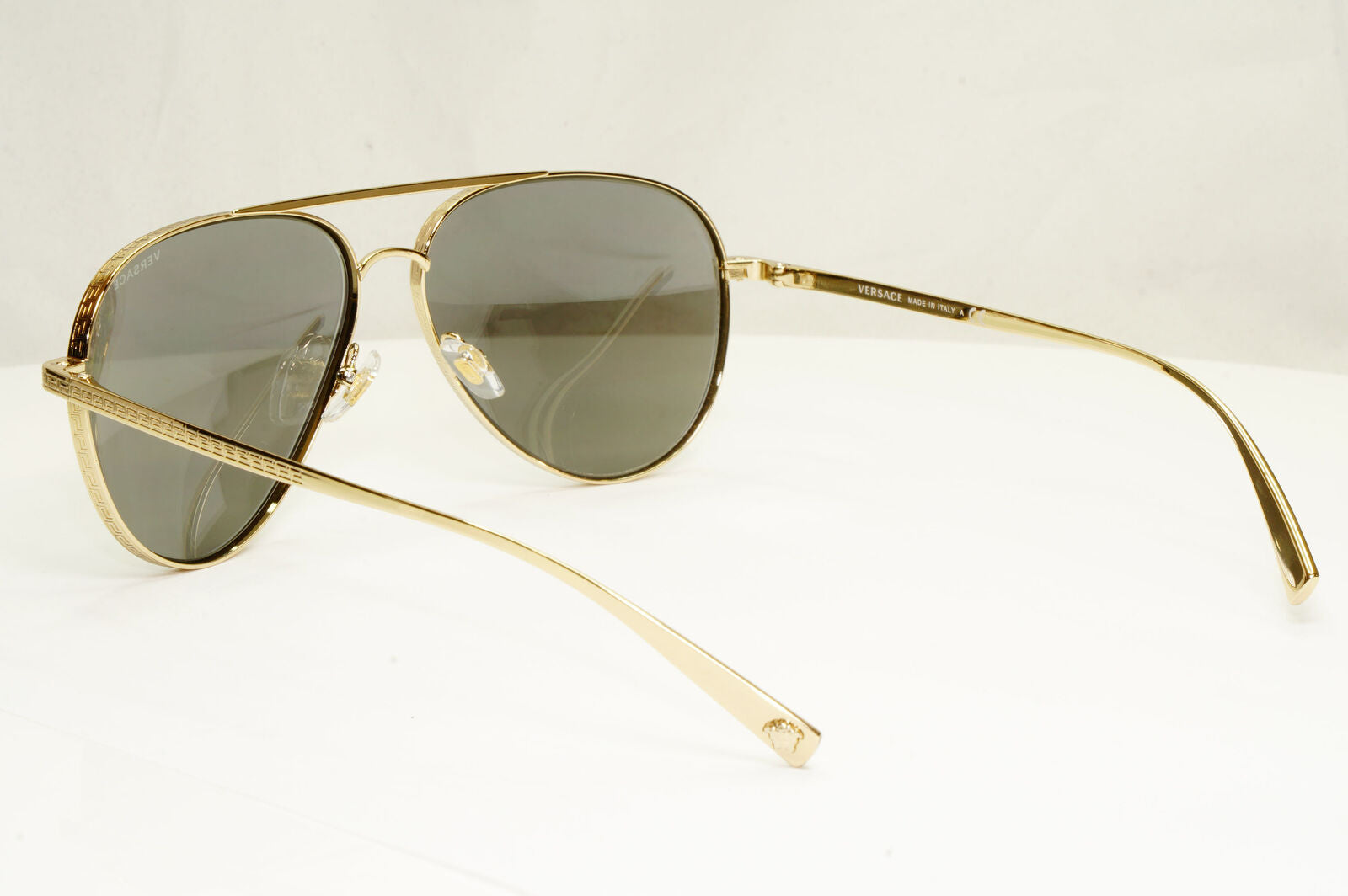 Authentic Versace Mens Gold Pilot Metal Sunglasses Silver Mirror 2217 1252/6G