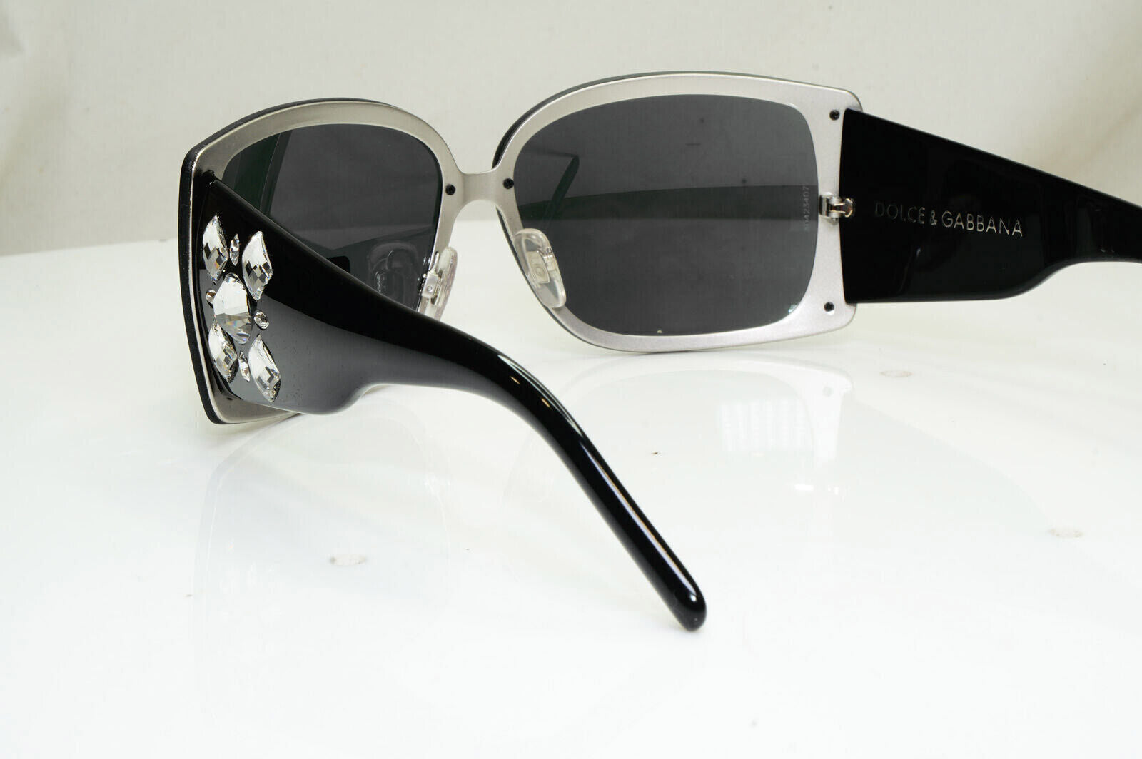 Authentic DOLCE & GABBANA Womens Vintage Sunglasses CRYSTAL DG 2044 130/87 29344