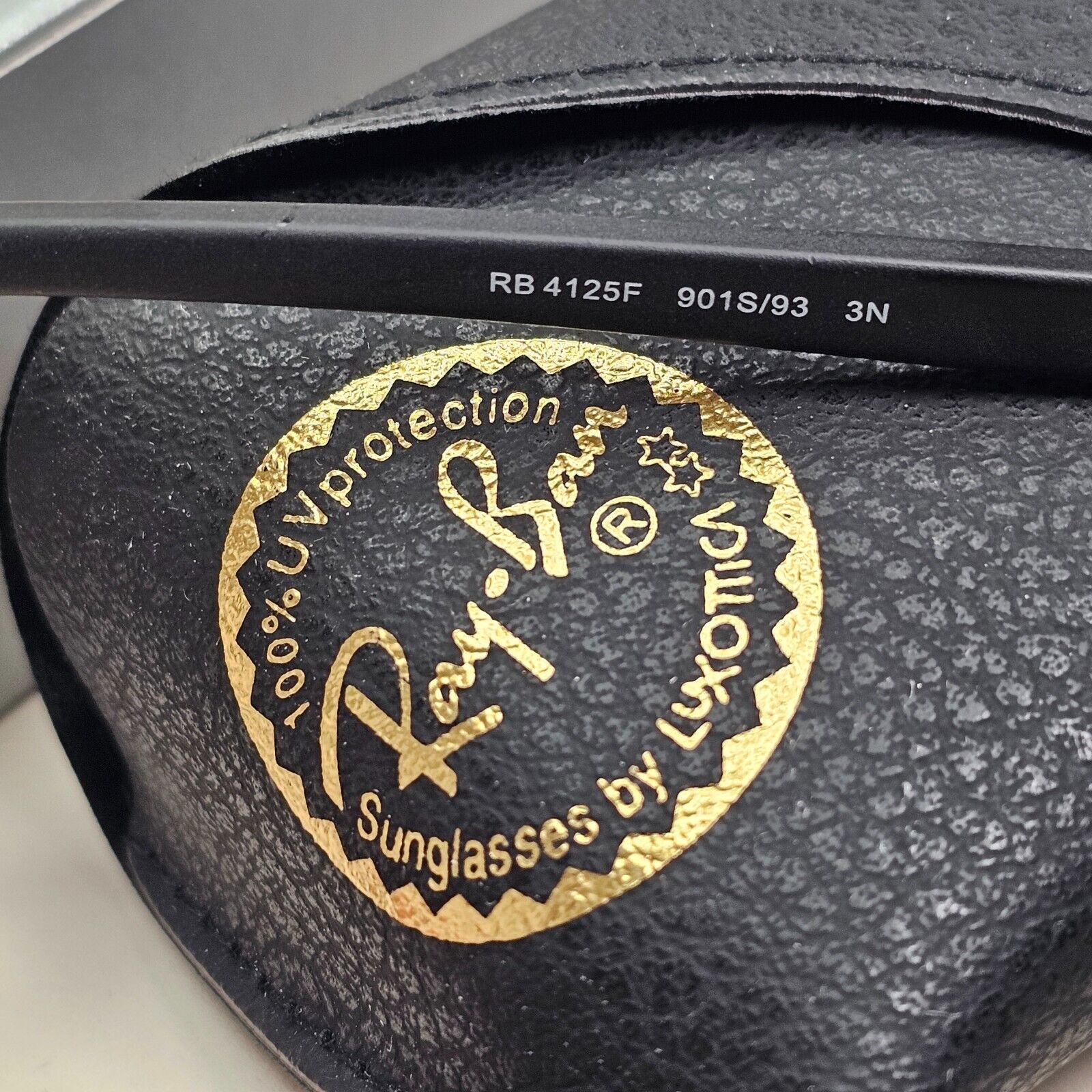 Ray-Ban Sunglasses 2010 Vintage CATS 5000 Rare Black Gold RB 4125-F 901S/93