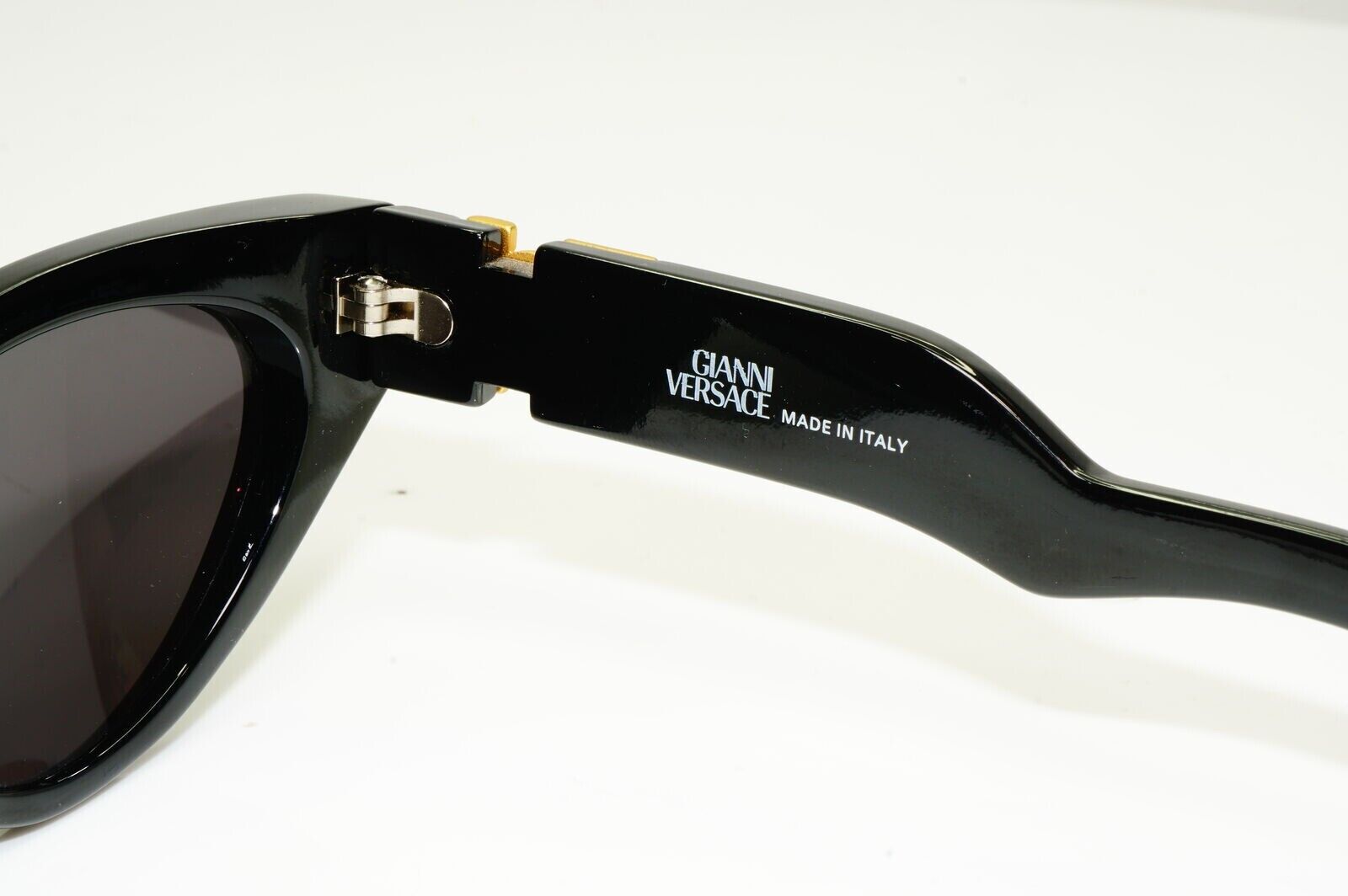 Gianni Versace Sunglasses 1996 Vintage Black Gold Medusa MOD 476/A COL 852