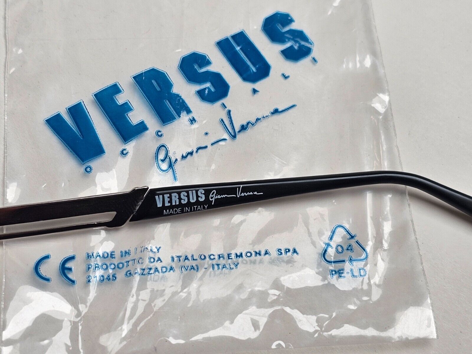 Versus Sunglasses 1996 by Gianni Versace Vintage Silver Black MOD F20 COL 47M