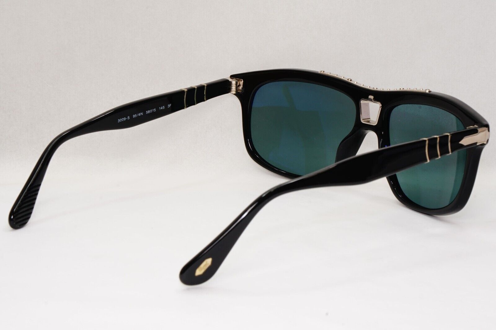 Persol Sunglasses 2011 Roadster Black Polarized Photo Chromic 3009-S 95/4N 58mm