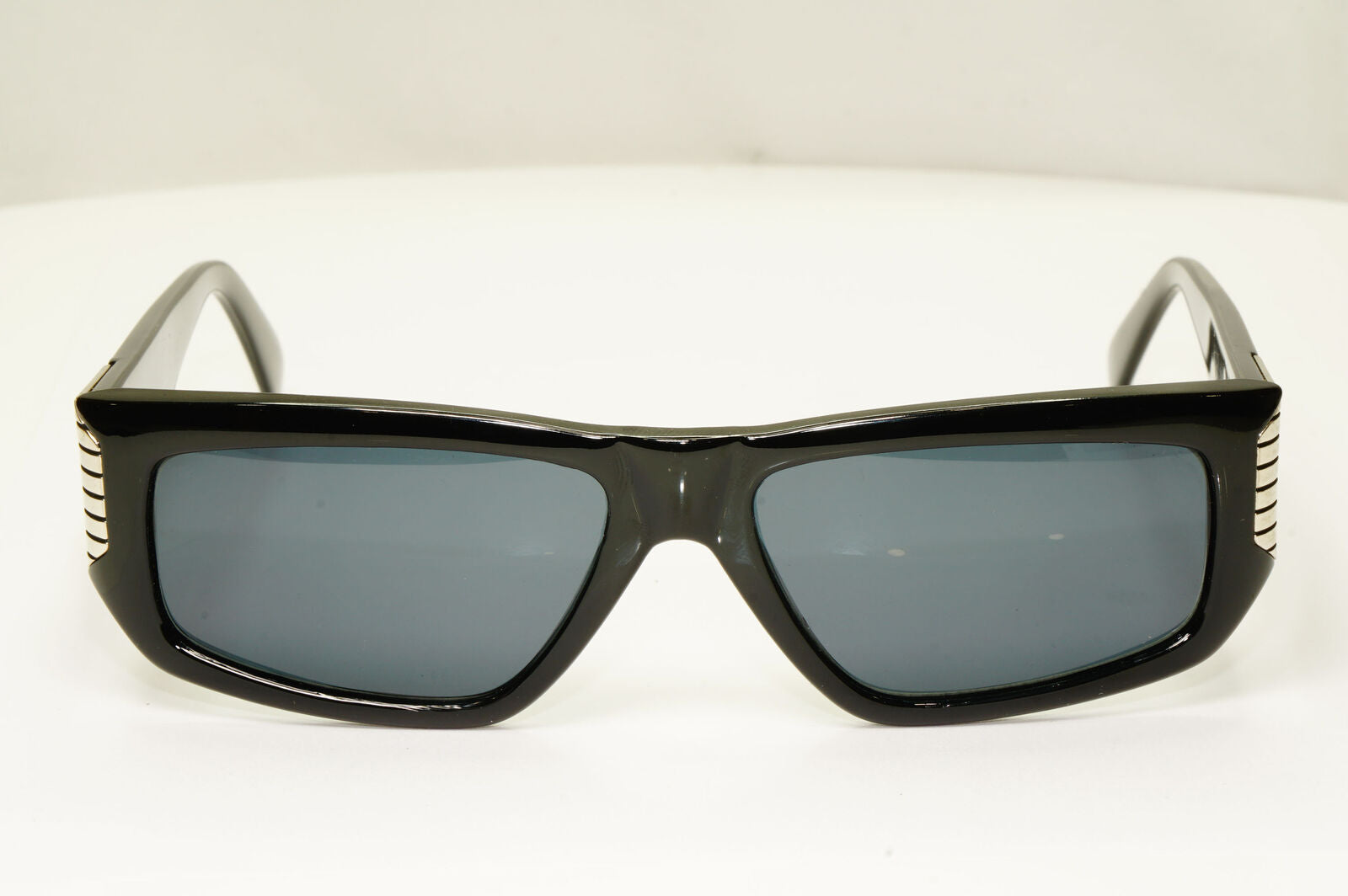 Versus 1995 Vintage Black Silver Sunglasses by Gianni Versace MOD EZ7 COL 852