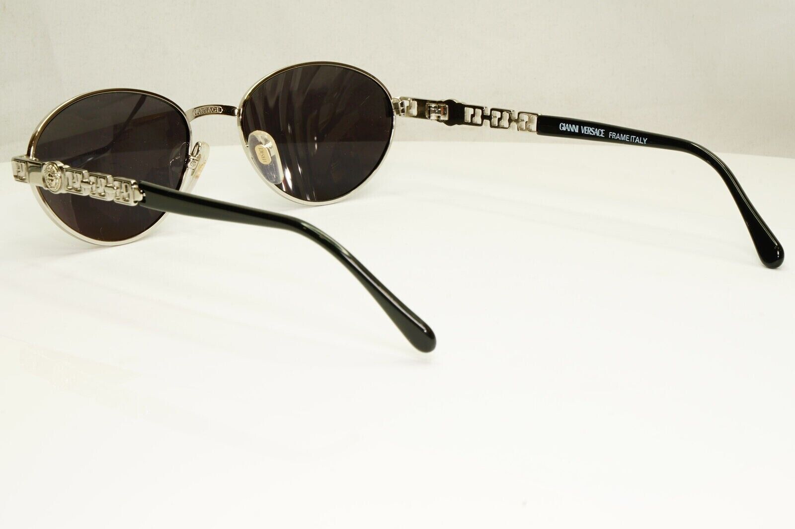 Gianni Versace 1995 Vintage Silver Medusa Oval Black Sunglasses MOD G42 COL 26M