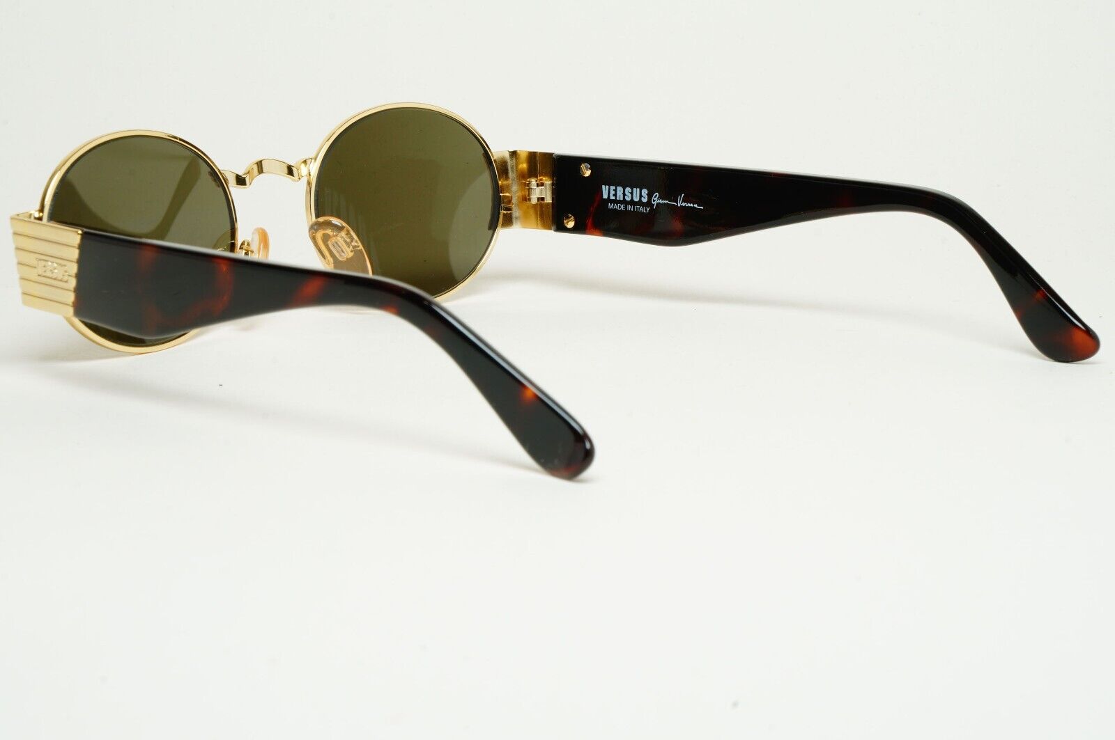 Versus Sunglasses 1996 by Gianni Versace Vintage Gold Oval Brown MOD F12 COL 030