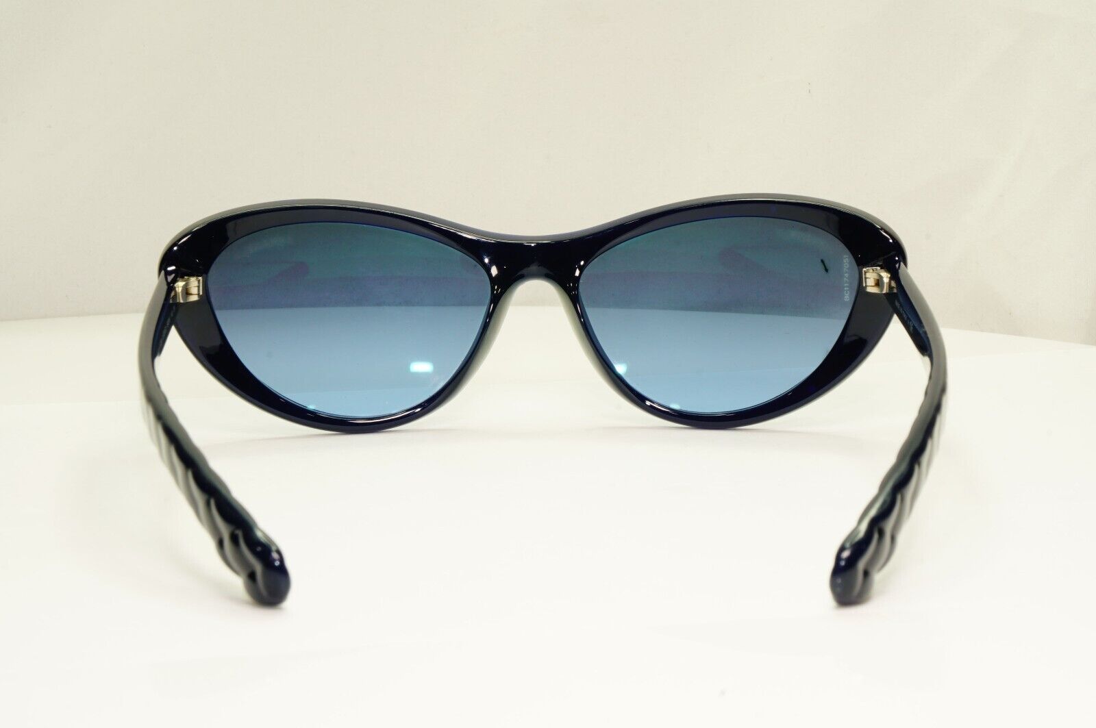 Chanel Navy Blue Sunglasses Gradient Gold Womens Fashion CH 6039 c.503/S2
