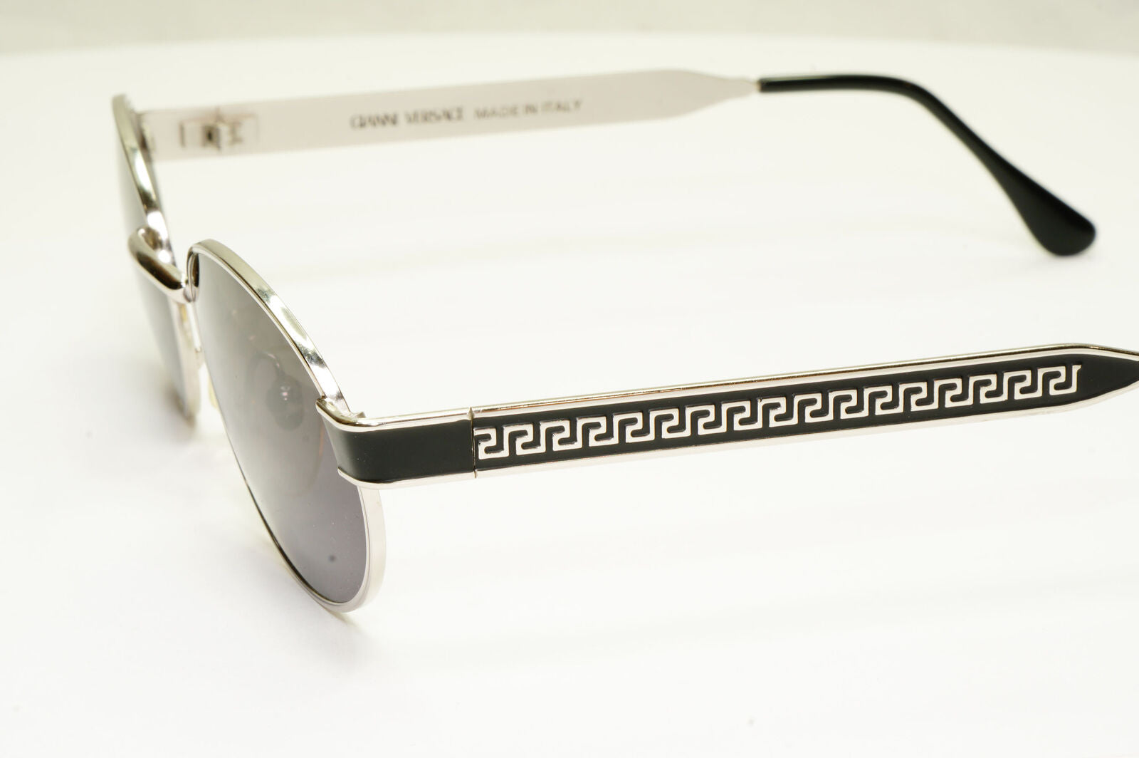 Gianni Versace 1996 Vintage Silver Black Oval Metal Sunglasses MOD S58 COL 56M