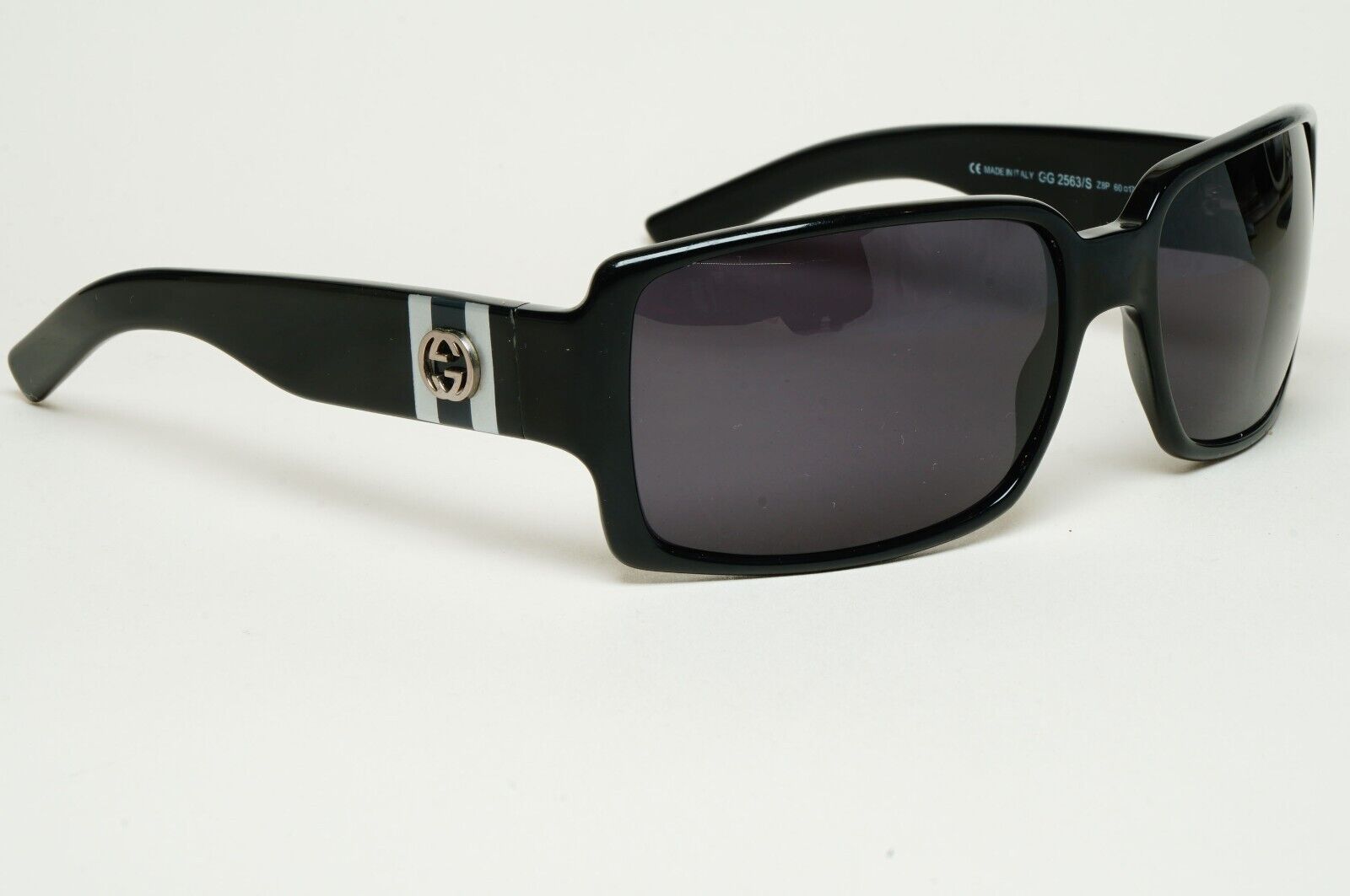 Gucci Sunglasses 2004 Vintage Black Wrap Square Retro GG 2563/S Z8P 60mm 180125
