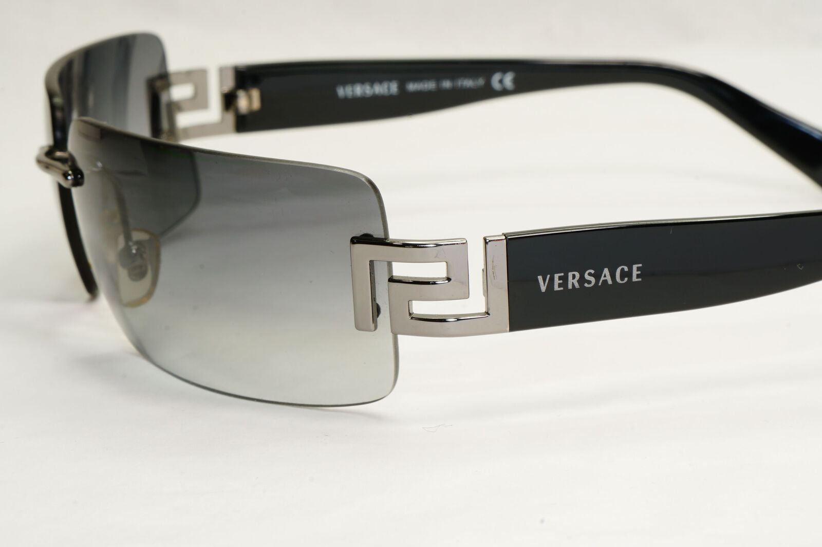 Versace Sunglasses 2004 Vintage Rimless Black Grey MOD 2017 1001/8G 180124