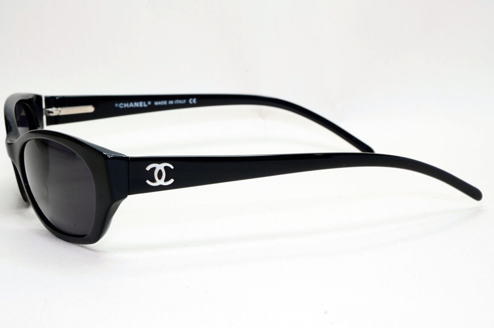Chanel Sunglasses 2008 Vintage Black Mother of Pearl Small 5075-H c501/87 051124