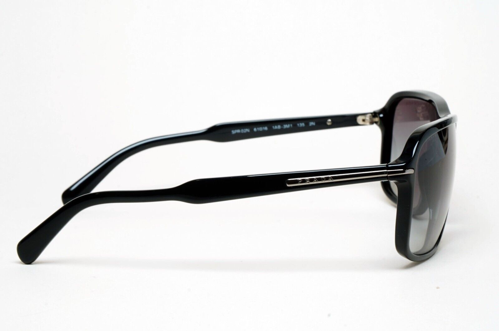 Prada Sunglasses 2011 Vintage Black Navigator Grey PR02NS SPR 02N 1AB-3M1 060125
