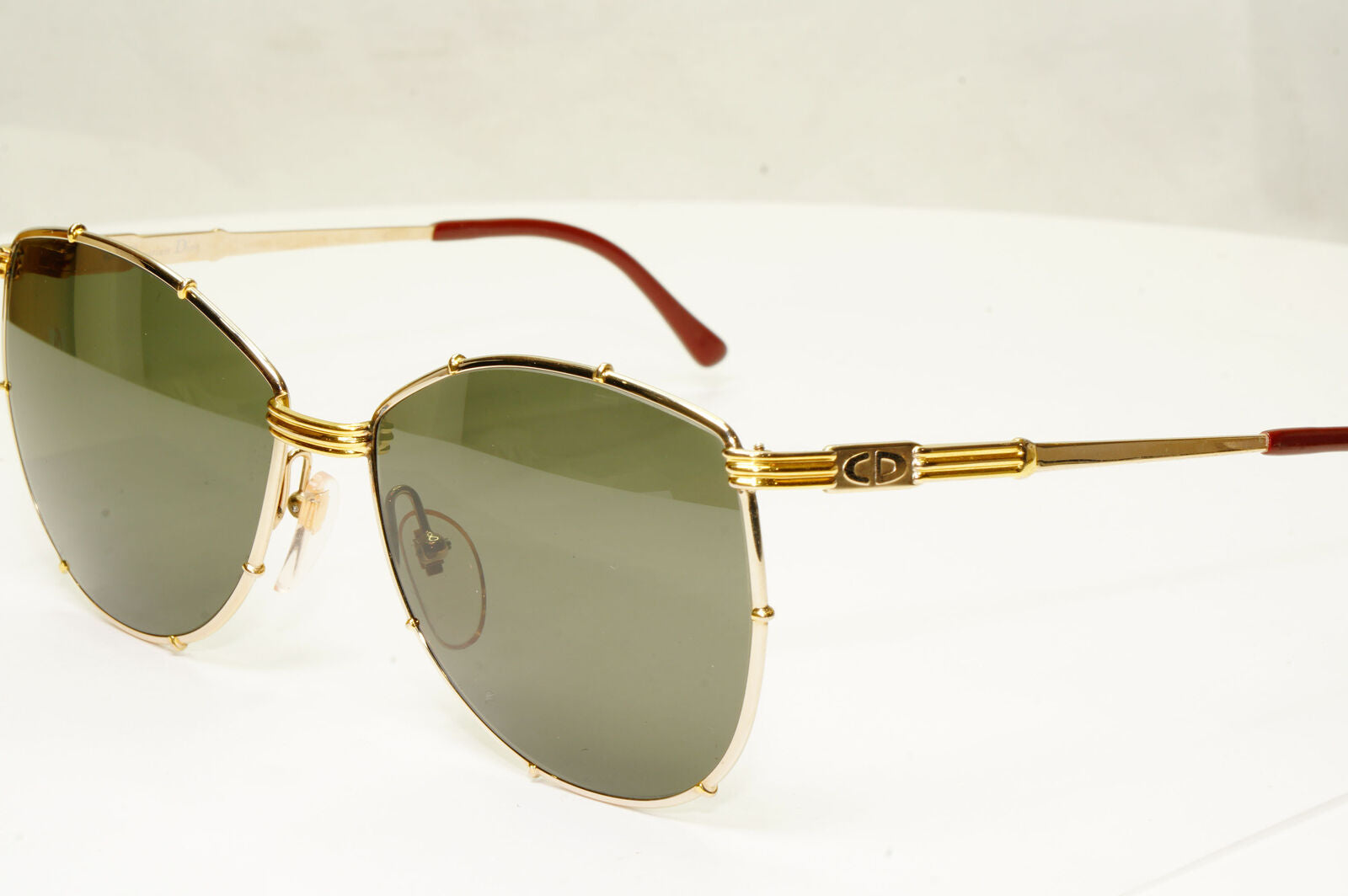 Dior Vintage Womens  Sunglasses Designer Austria 1990s Gold 2472 40 36221