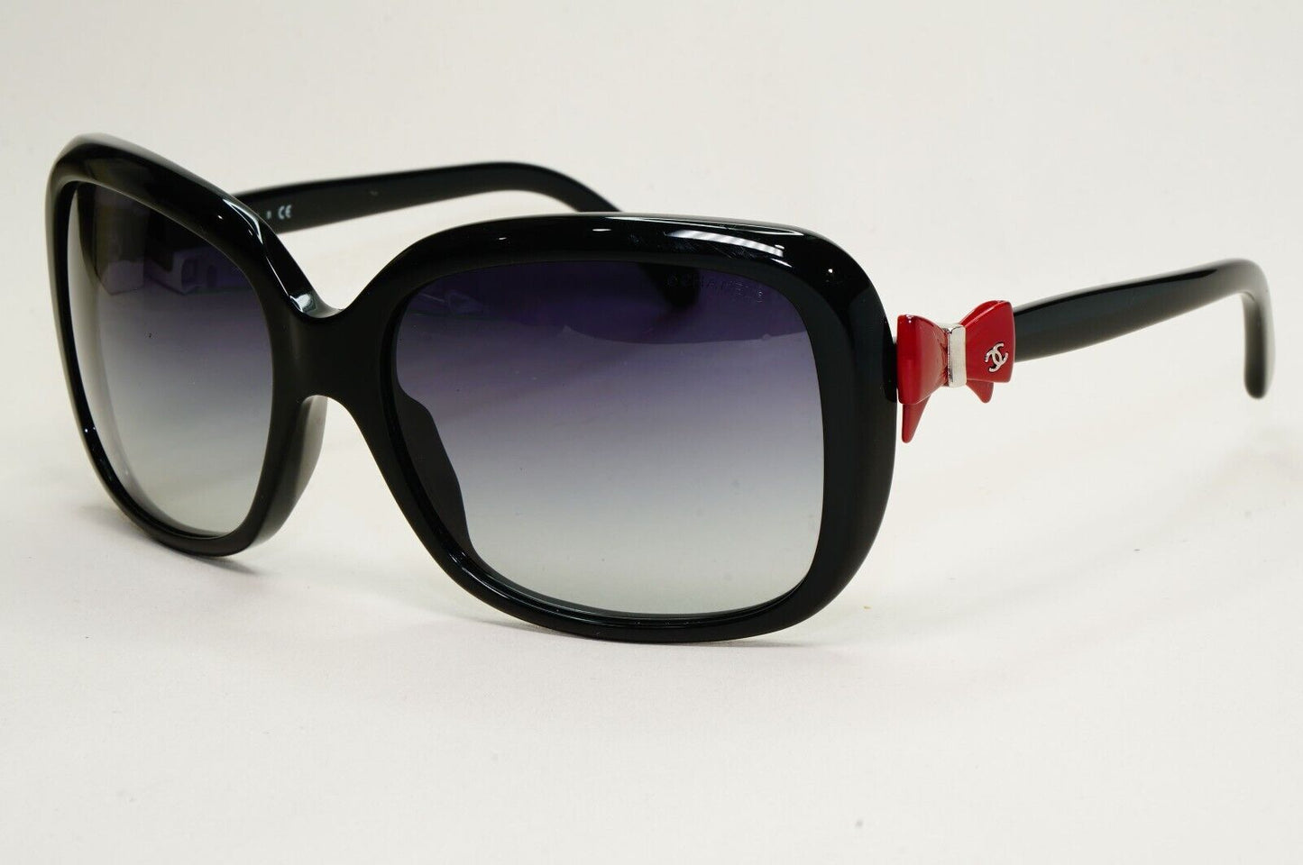 Chanel Sunglasses Bow Black Red Grey Gradient Square 5171 c.1231/8G 270924