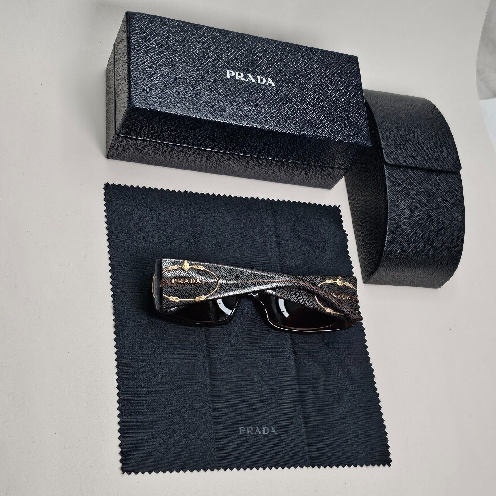 Prada Sunglasses 2007 Vintage Brown Saffiano Crest PR11HS SPR 11H 7JY-8C1 061024